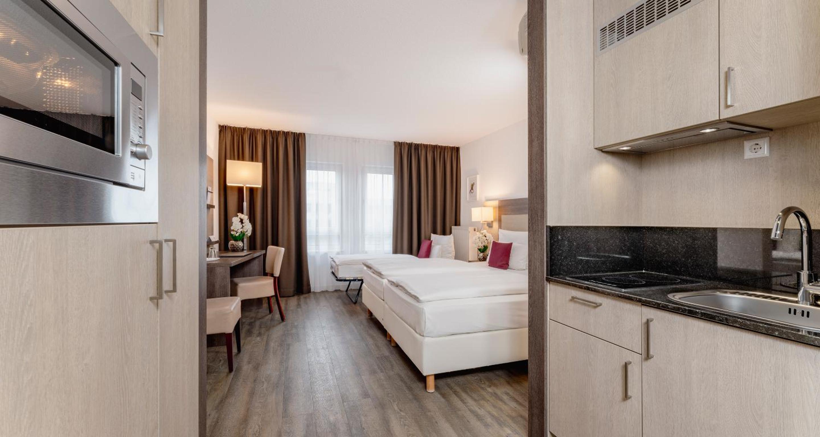 Triple Room - Photo 9