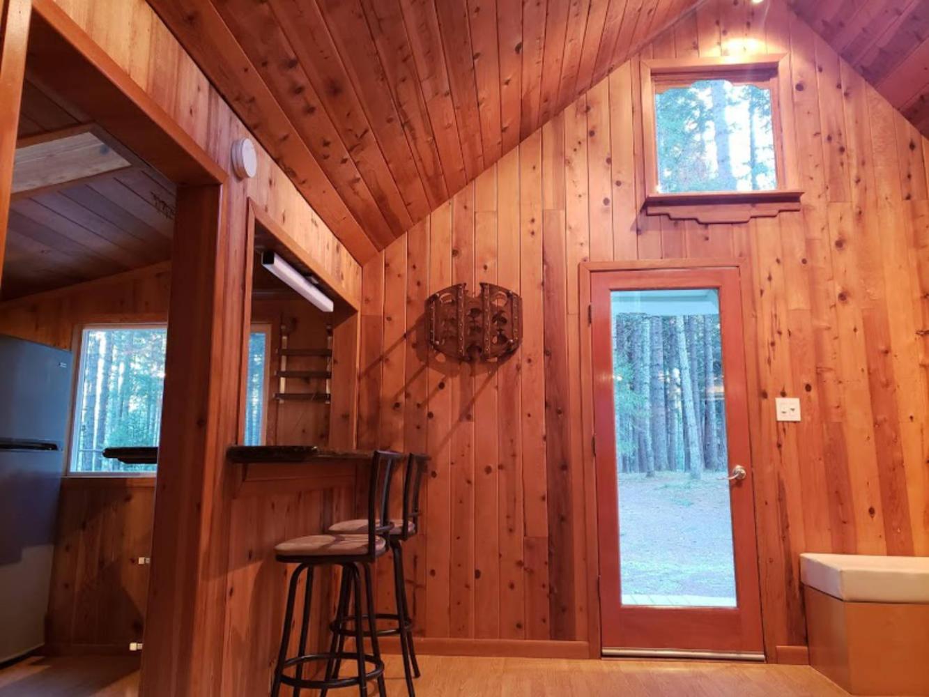 One-Bedroom House photo 1