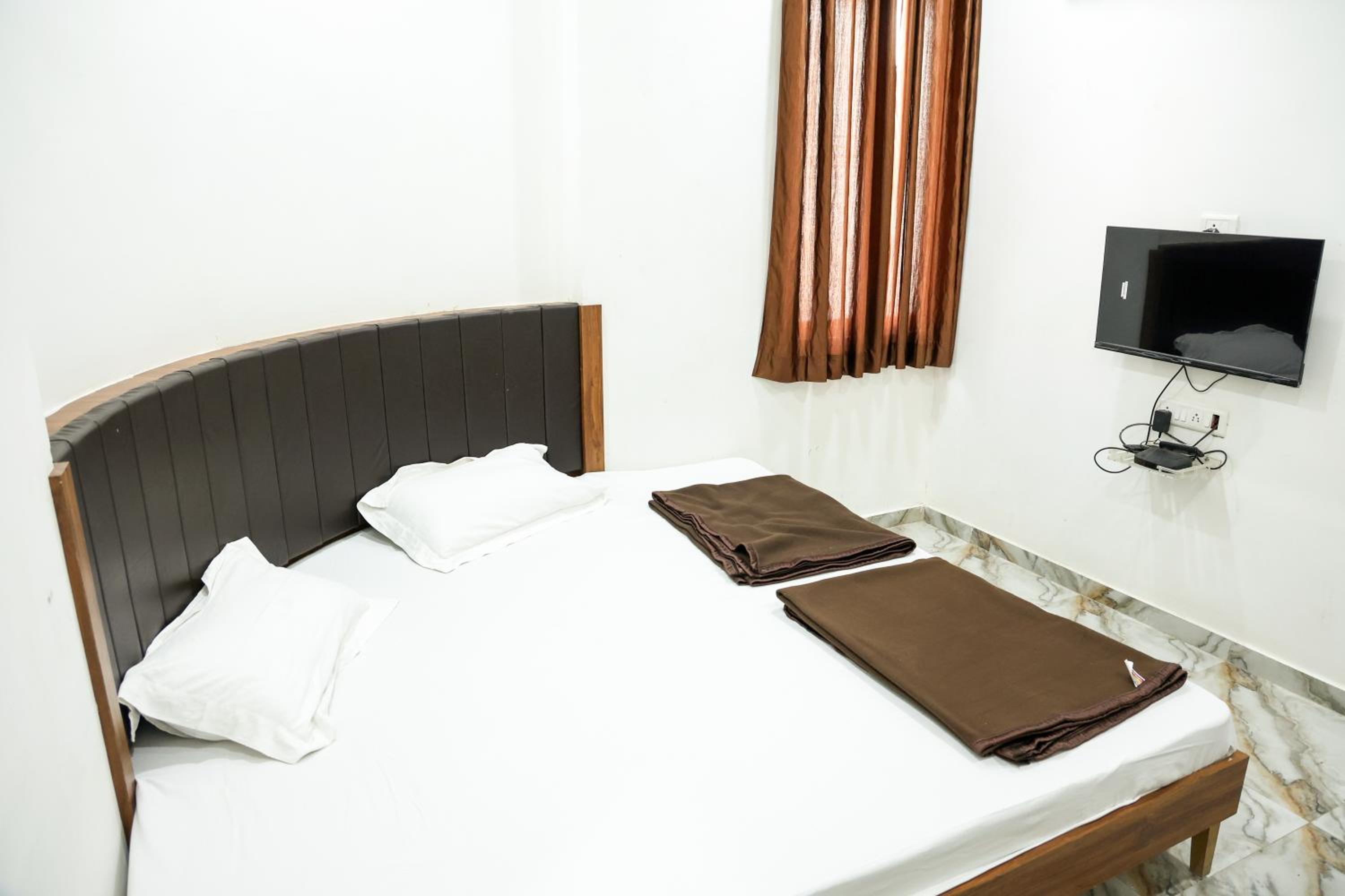 Deluxe Double Room photo 2
