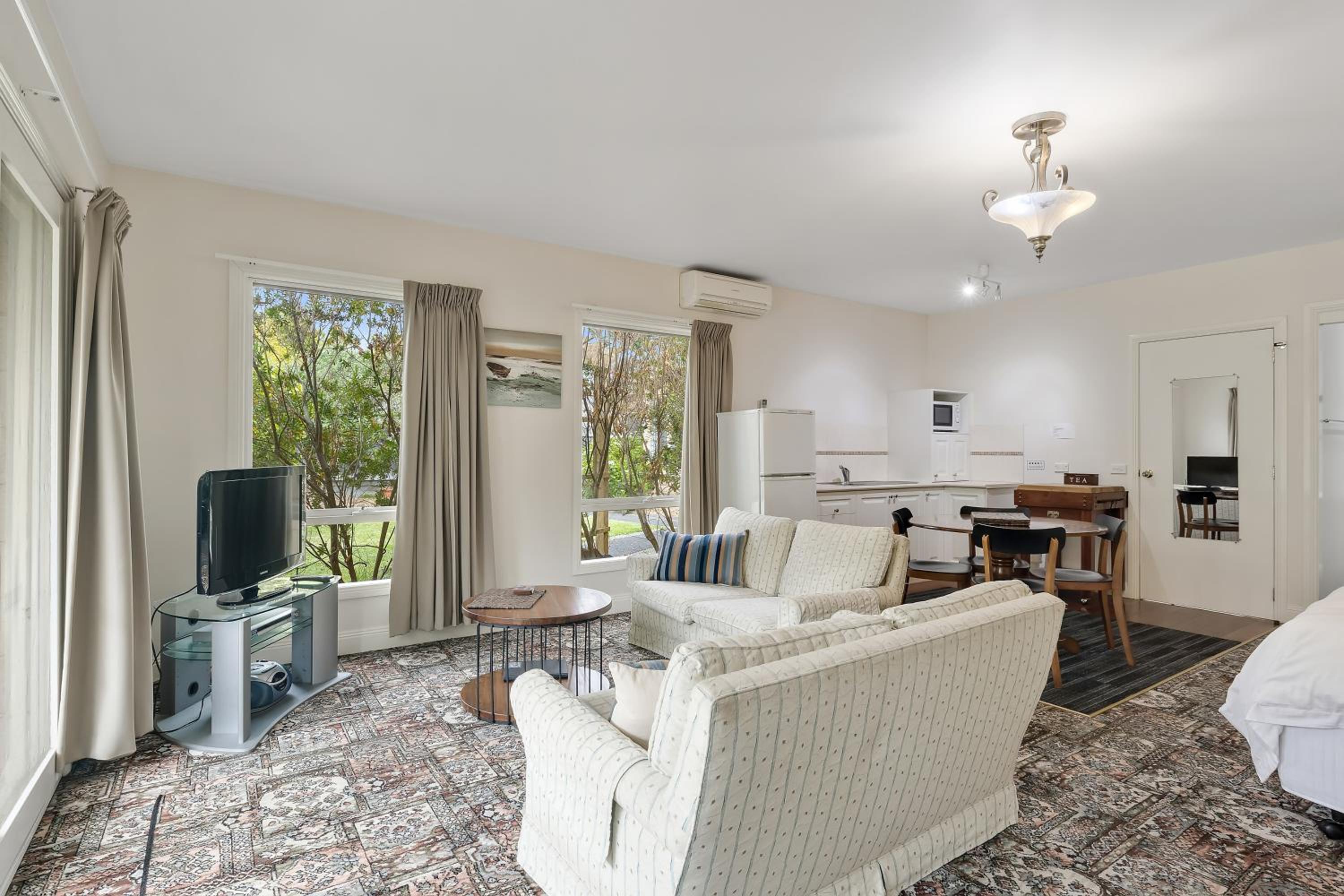 Suite with Garden View