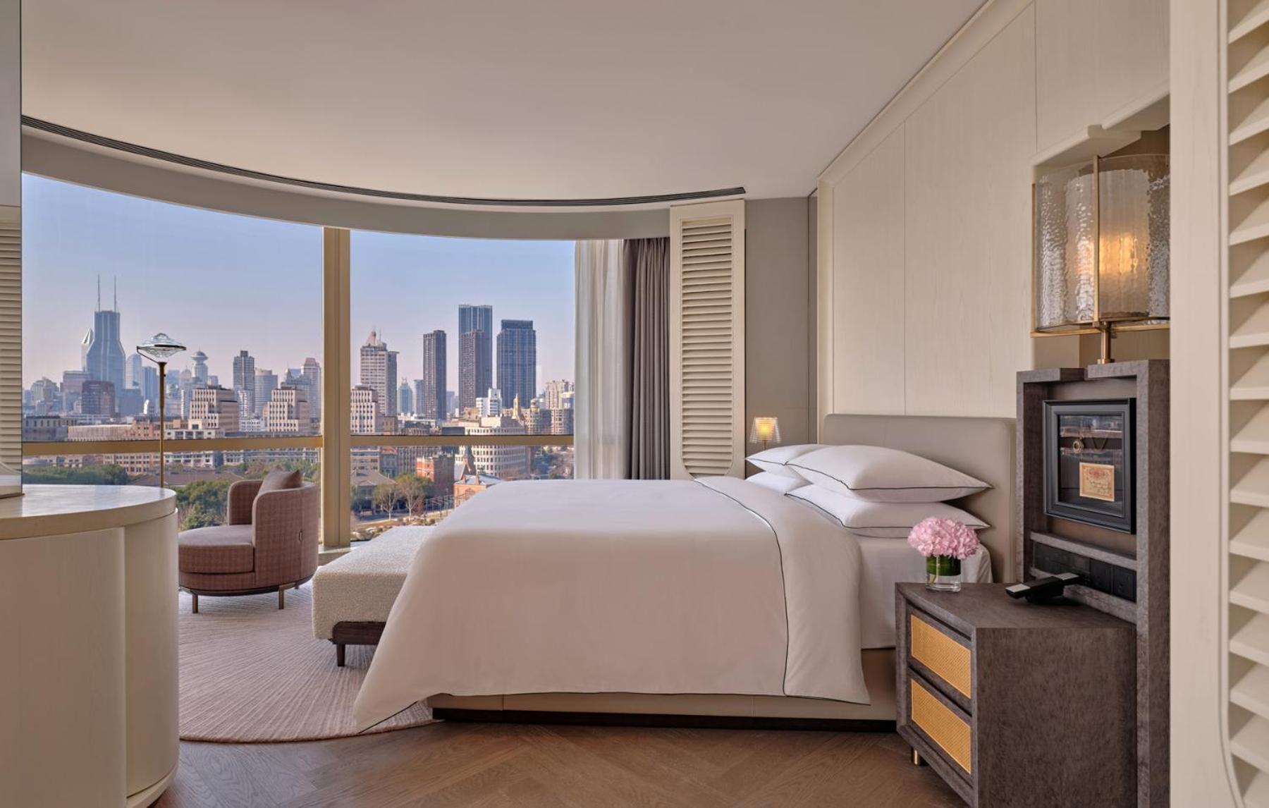Seagull Suite with Bund View