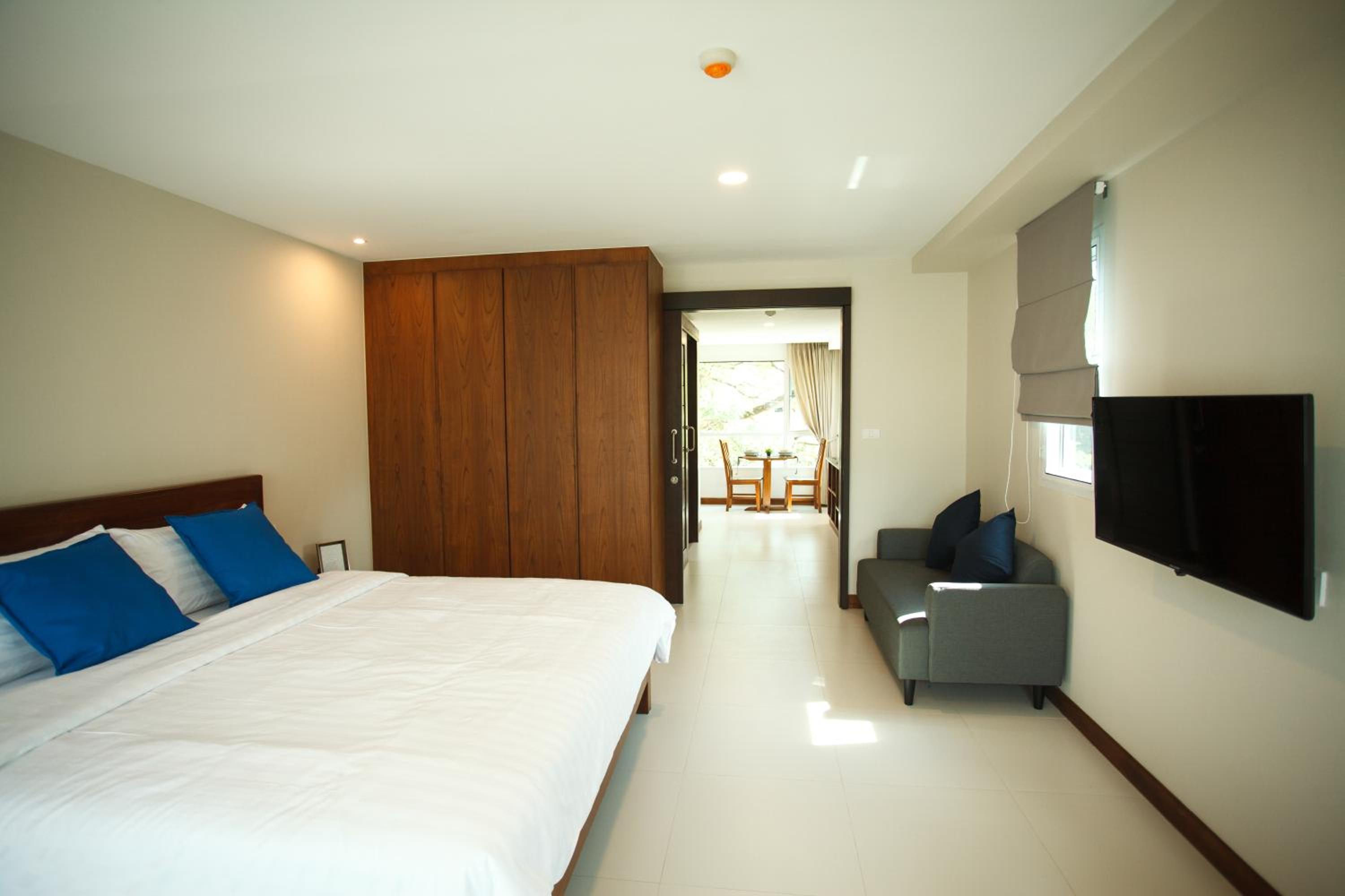 Deluxe Double or Twin Room with Mountain View - Photo 7