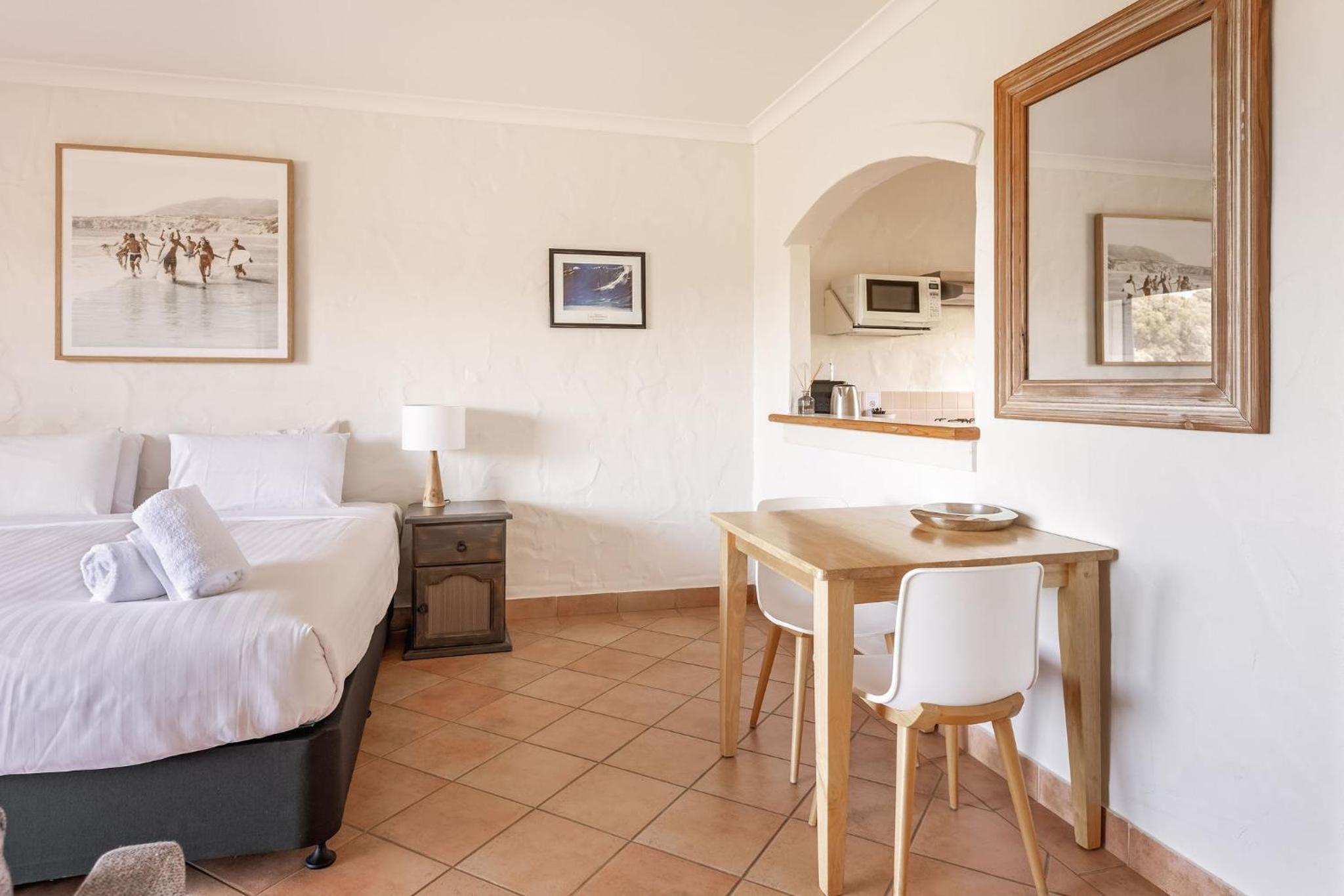 Studio Apartment with Oceanview - Downstairs photo 1