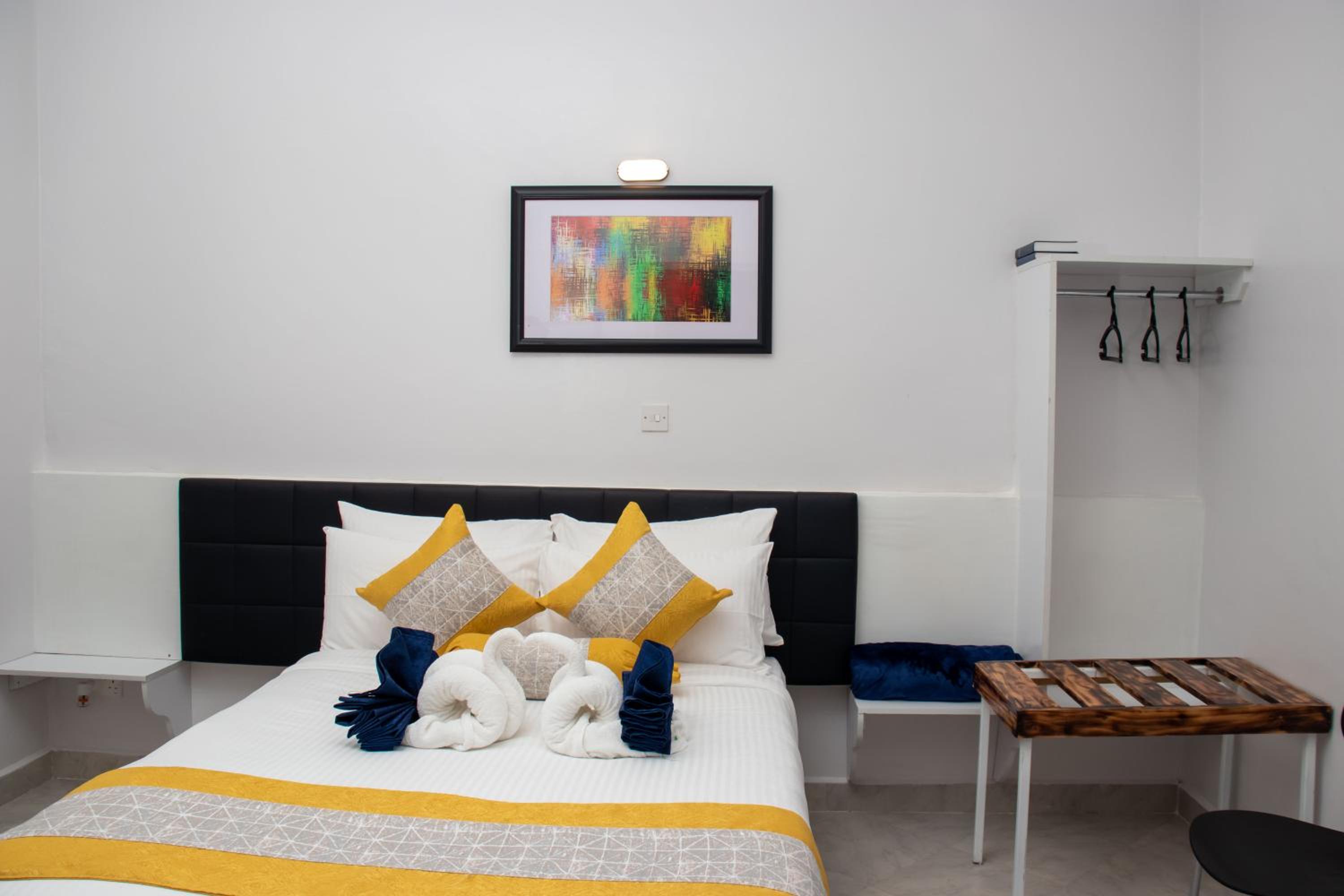 Deluxe Double Room with Balcony photo 2