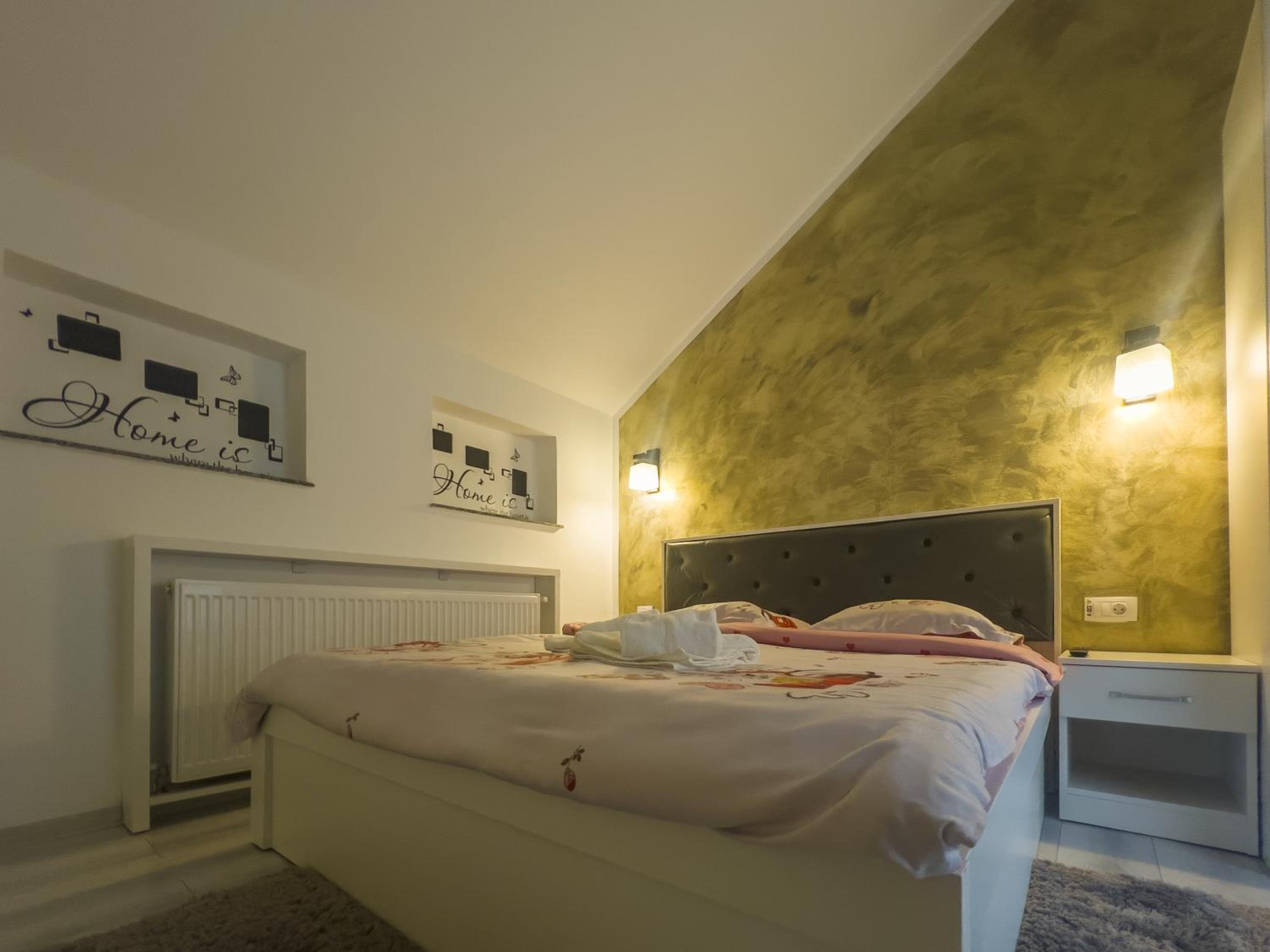 Double Room with Terrace - Photo 20