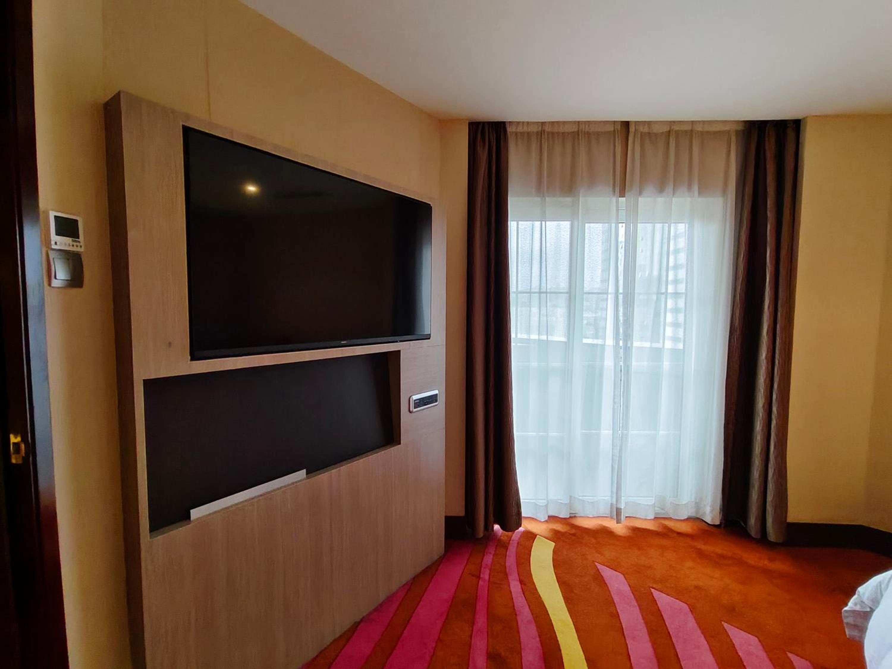 Superior Queen Suite