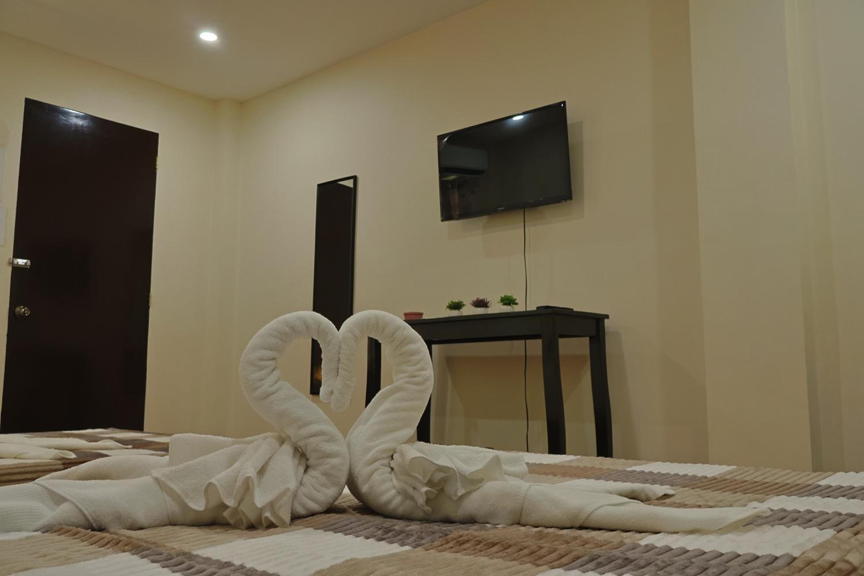 Budget Double or Twin Room photo 3