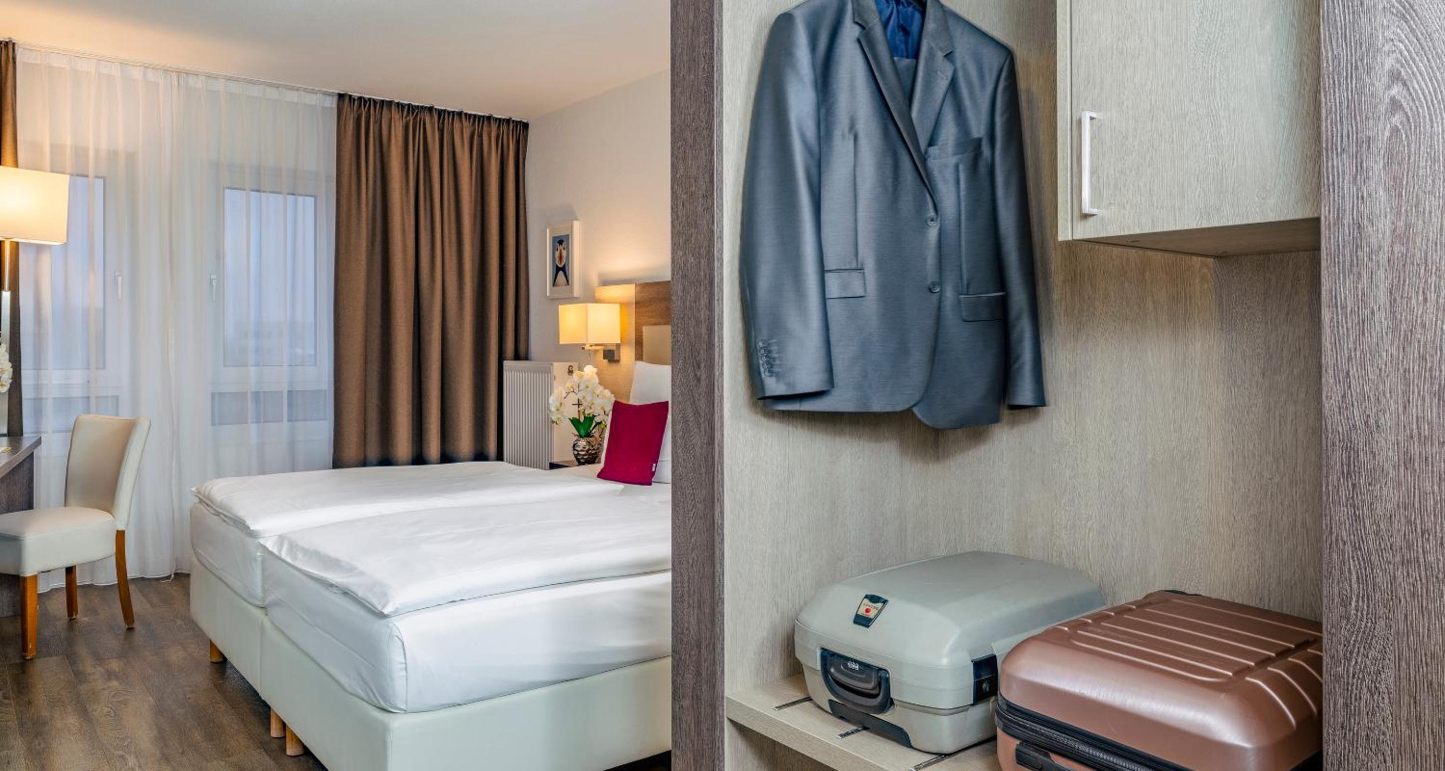 Double Room - Photo 2