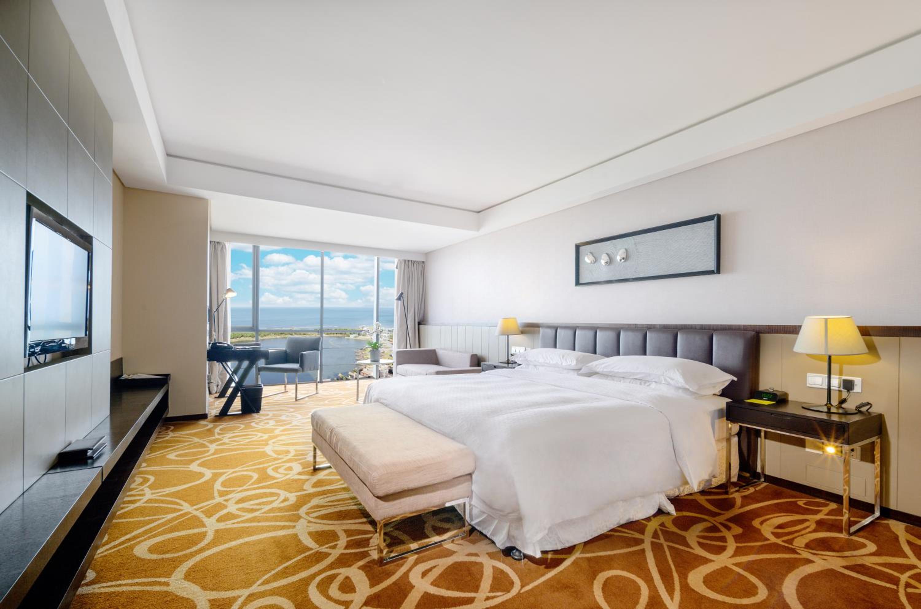 Sea View Room, Guest room, 1 King, Sea view, Pool access photo 2