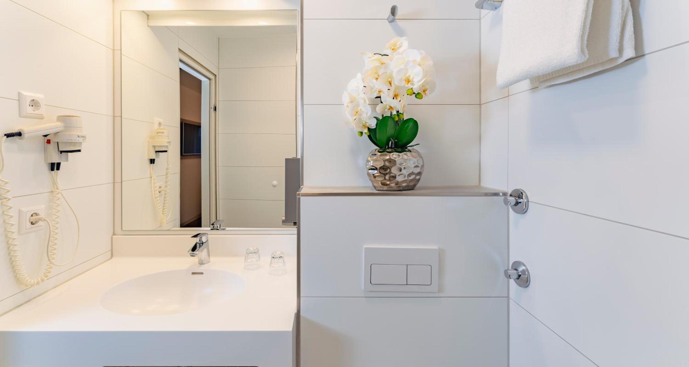 Superior Double Room - Photo 2