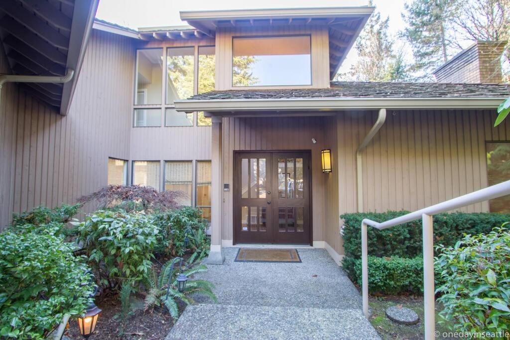 Four-Bedroom House photo 2