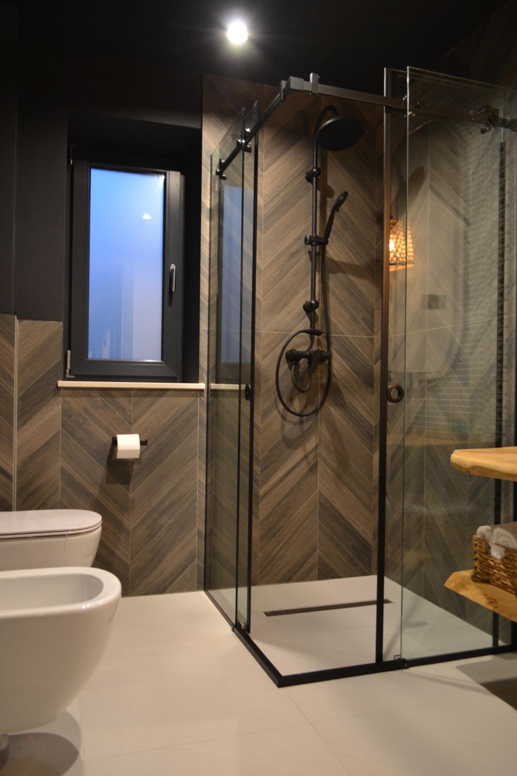 Deluxe Room (2 Adults + 1 Child) photo 2