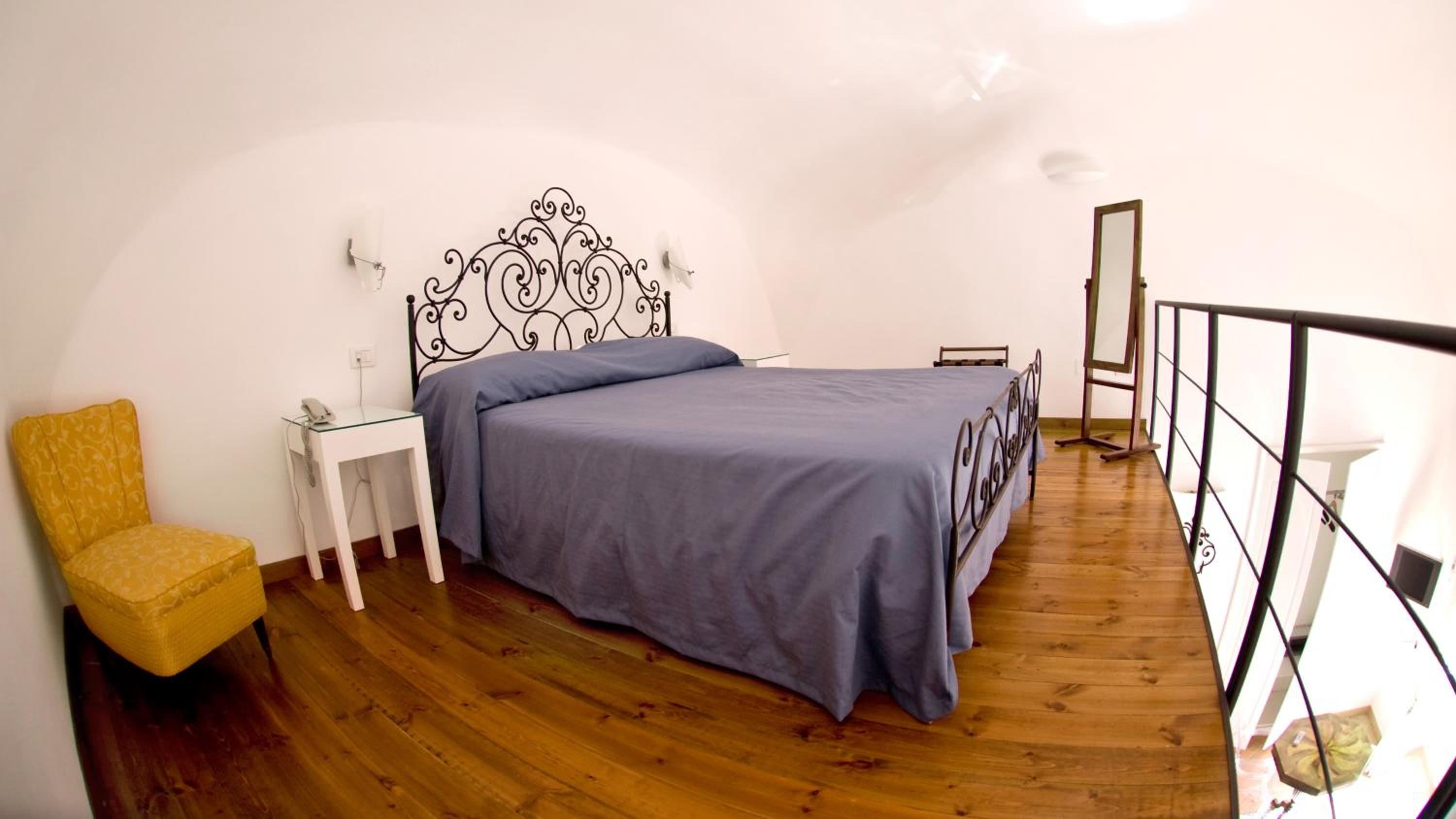 Superior Double Room - Photo 2