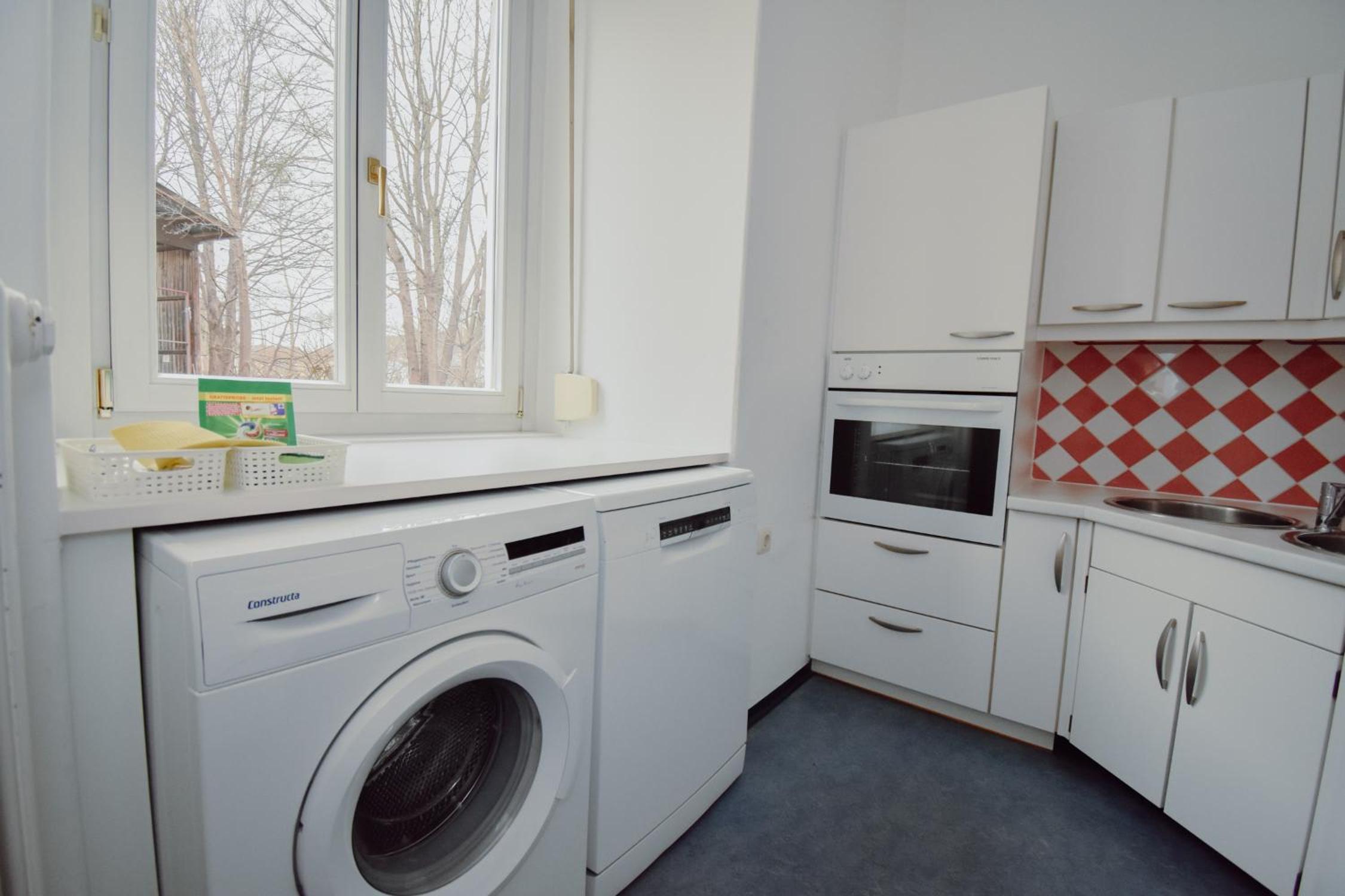 One-Bedroom Apartment photo 2
