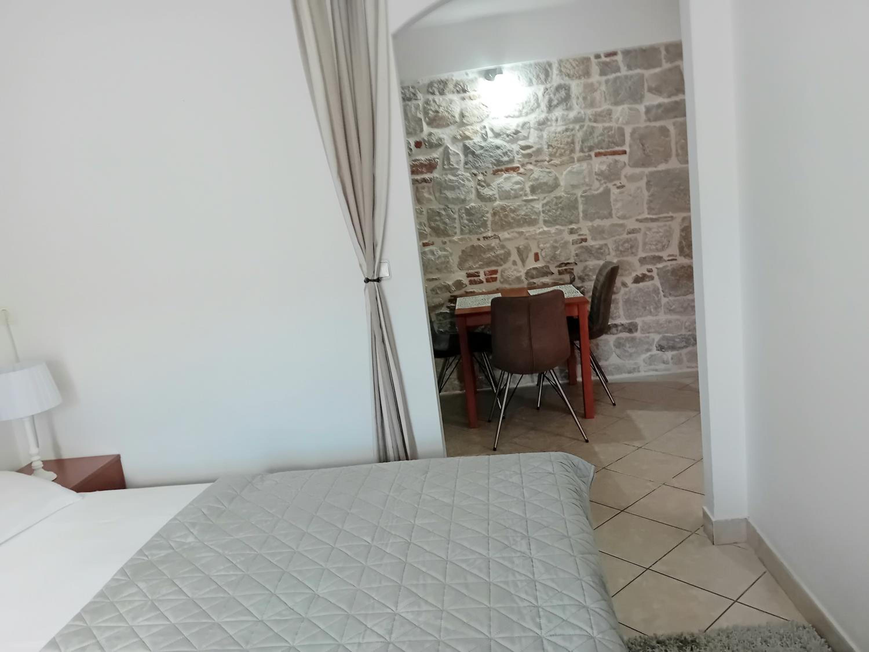 Apartment - Photo 8