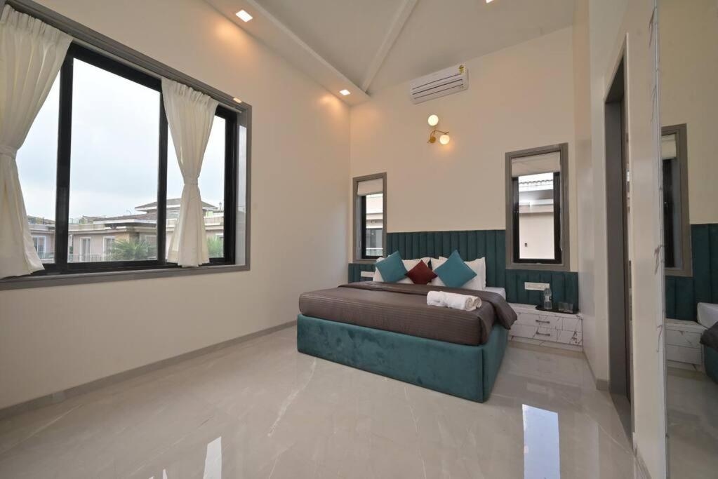 Villa photo 3