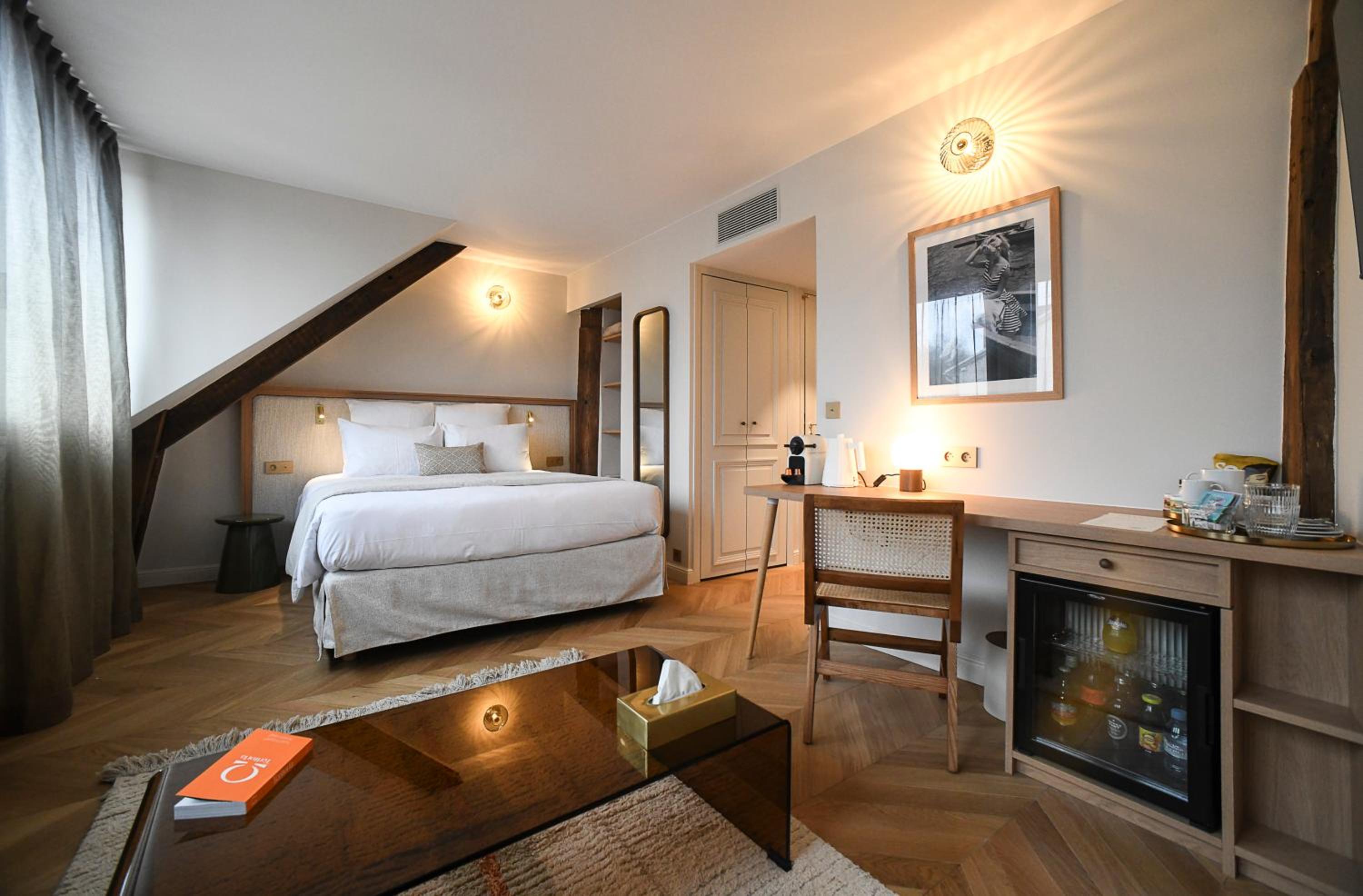 Double Room - Photo 6