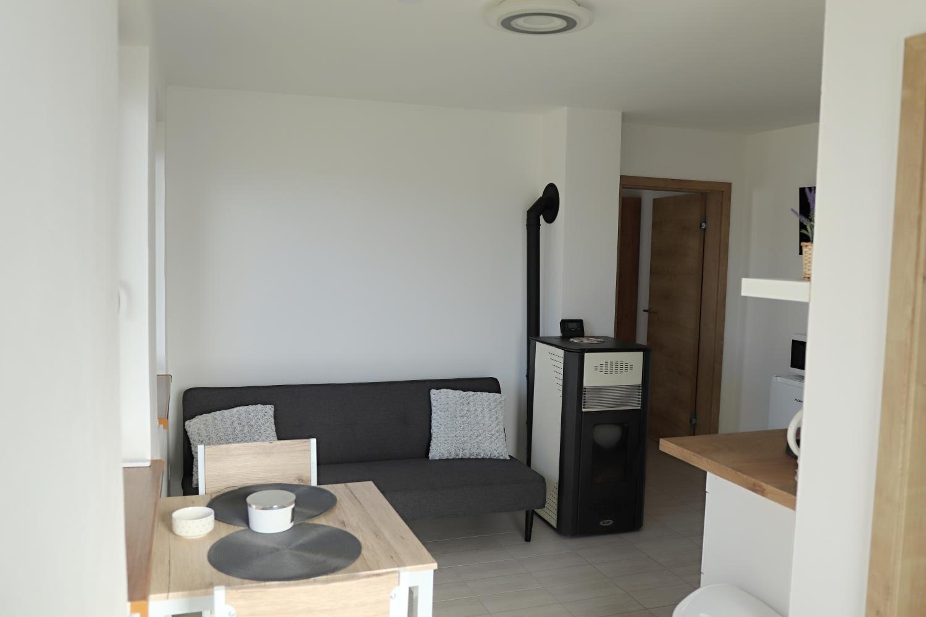 One-Bedroom House photo 3
