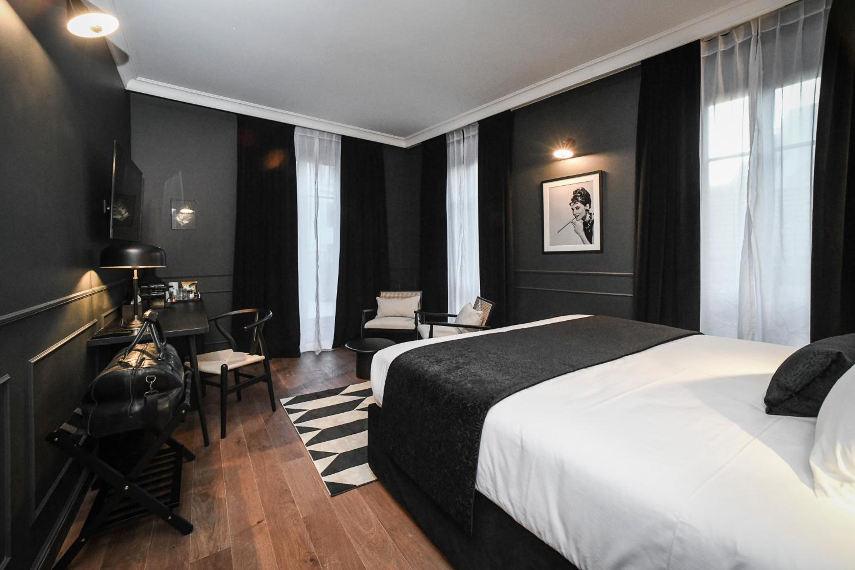 Junior Suite with Terrace - Photo 6