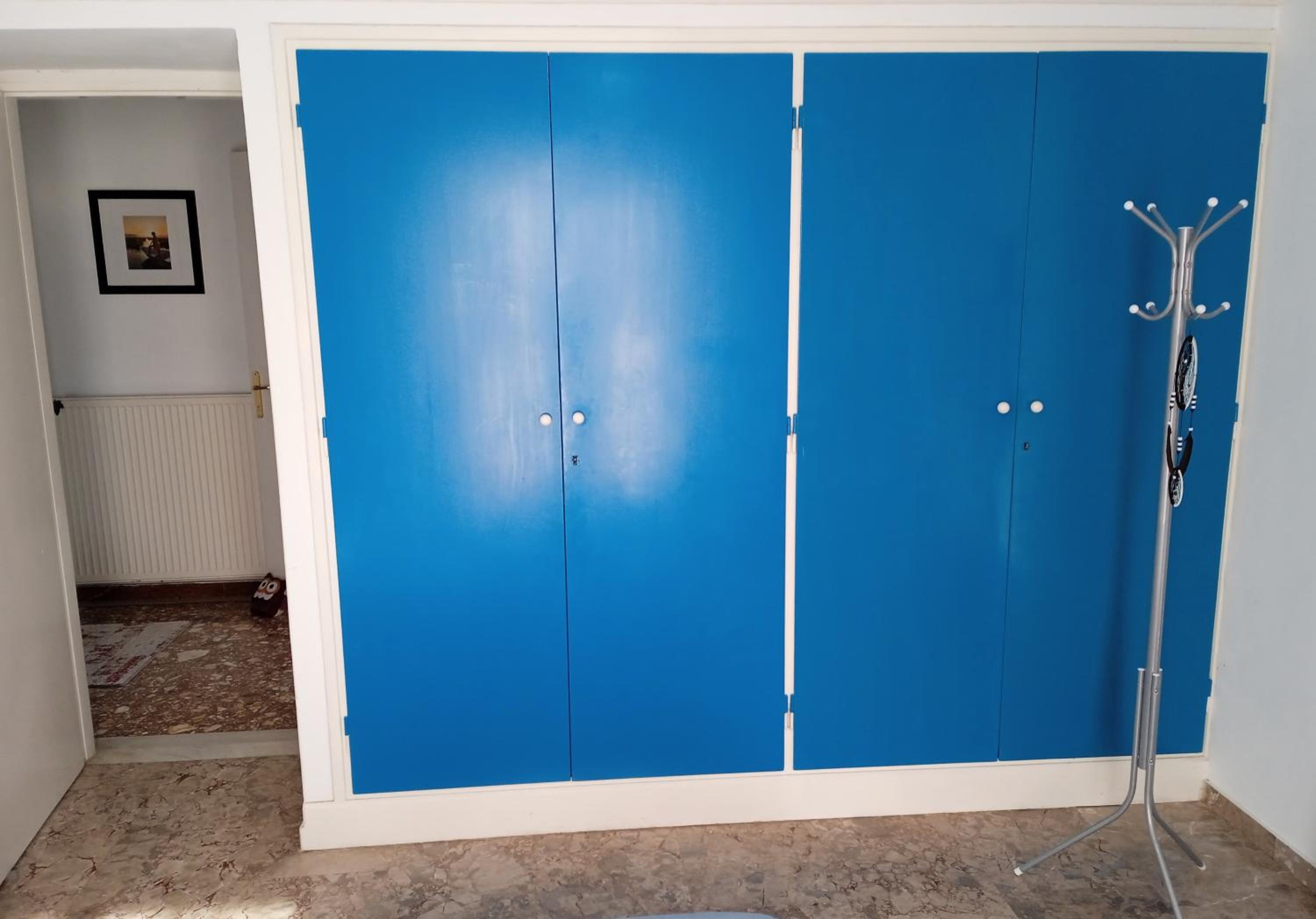 Two-Bedroom House - Photo 1