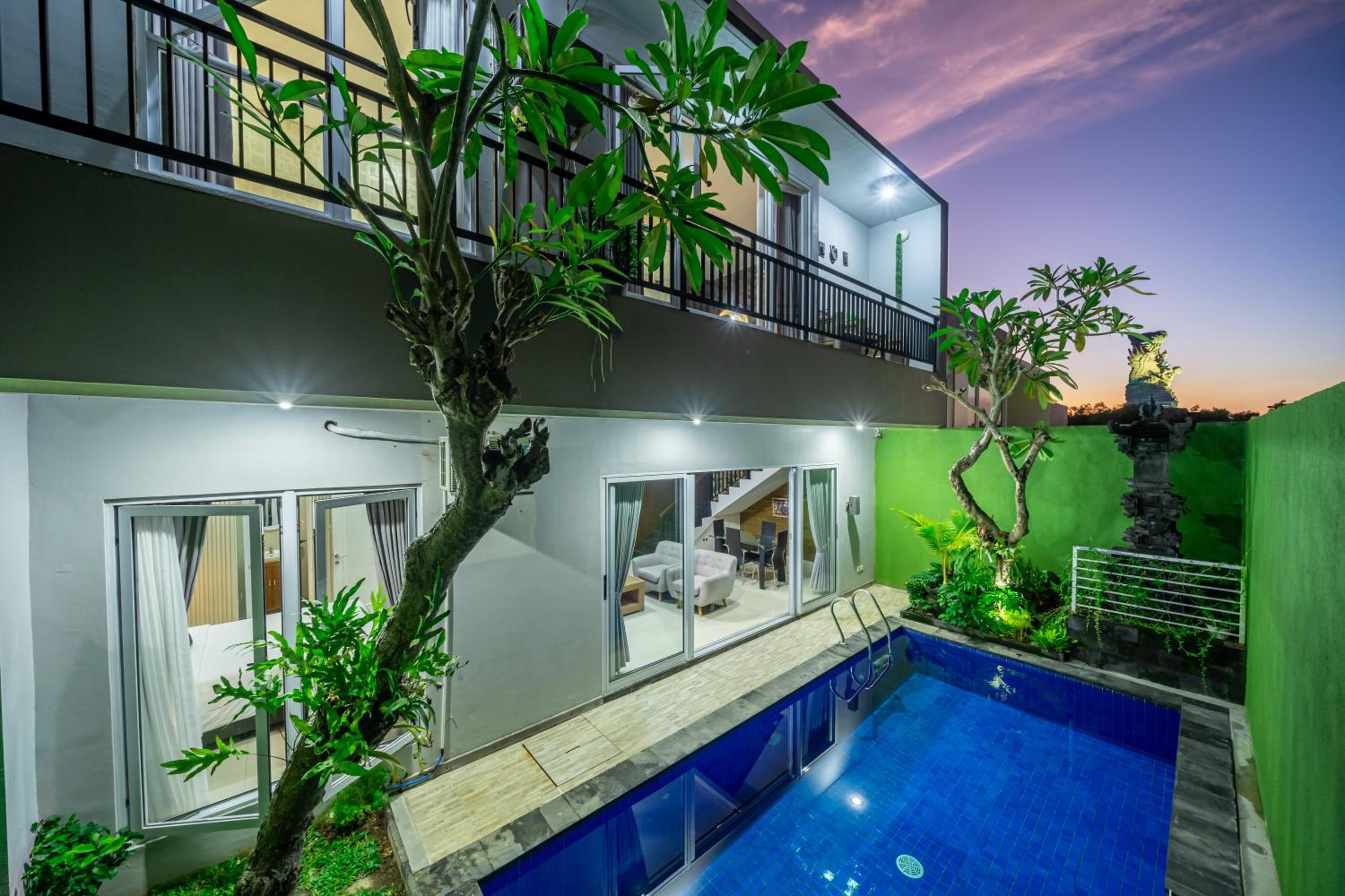 Three-Bedroom Villa - Photo 9