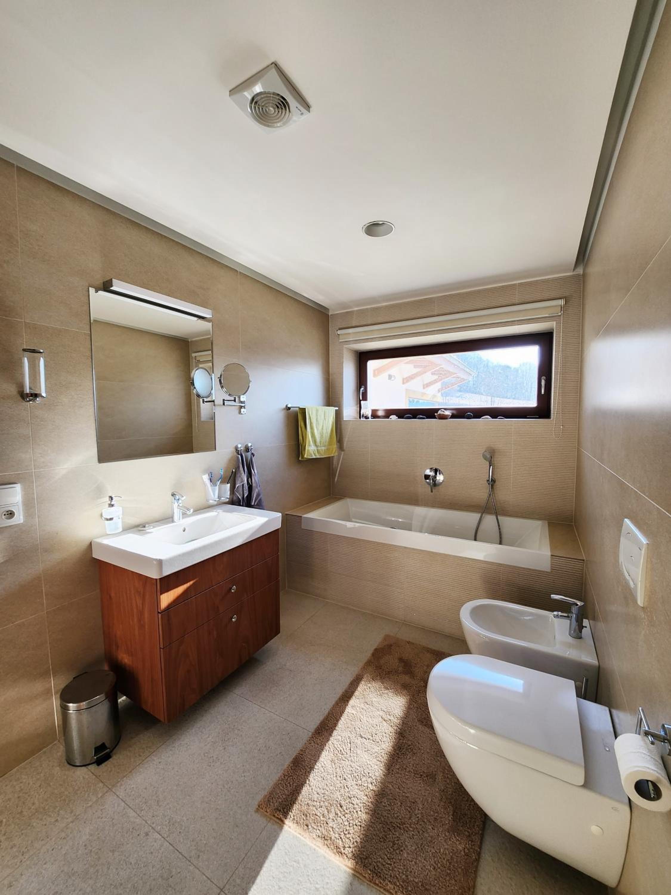 Villa photo 3