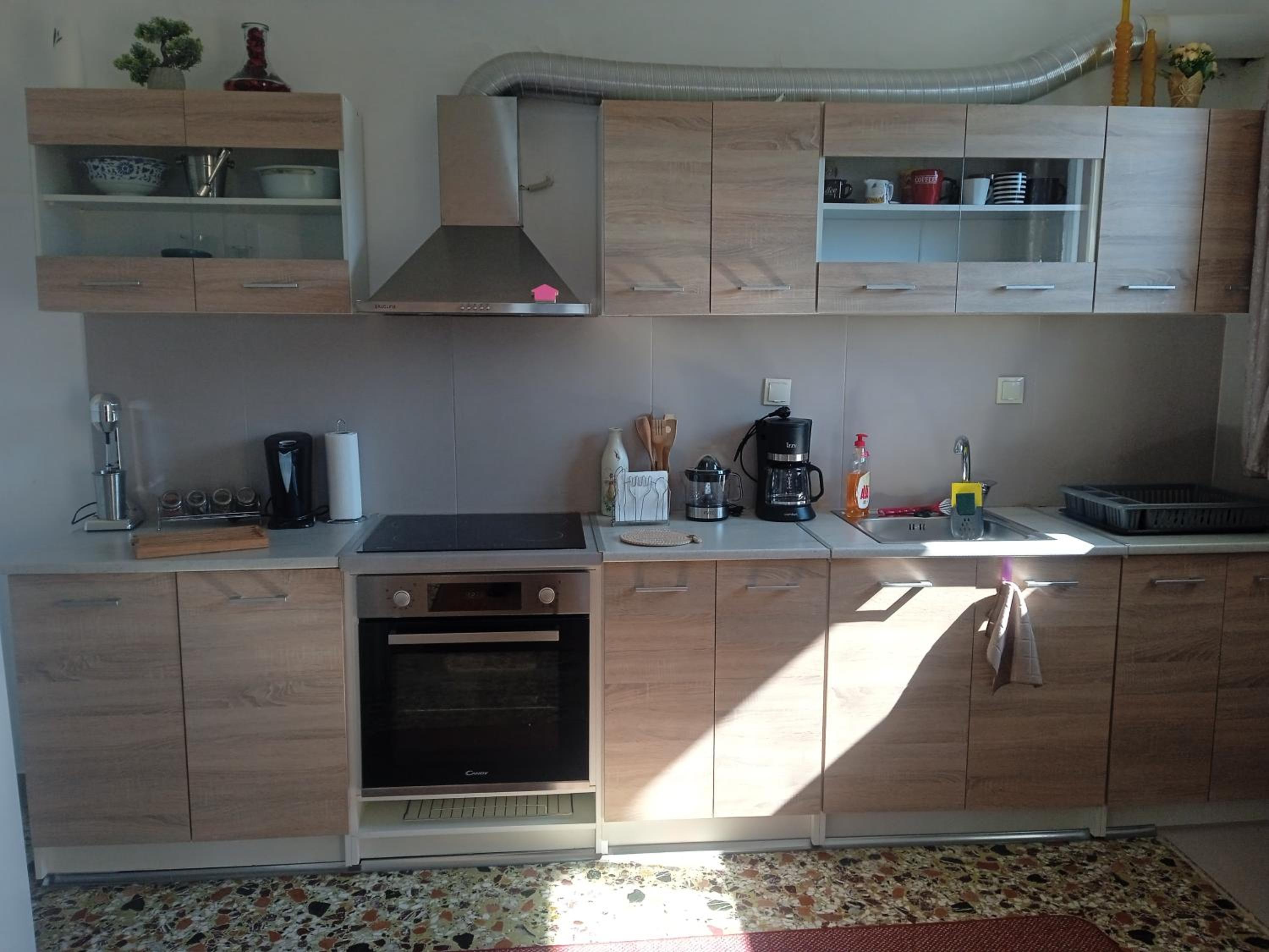 Two-Bedroom House - Photo 10