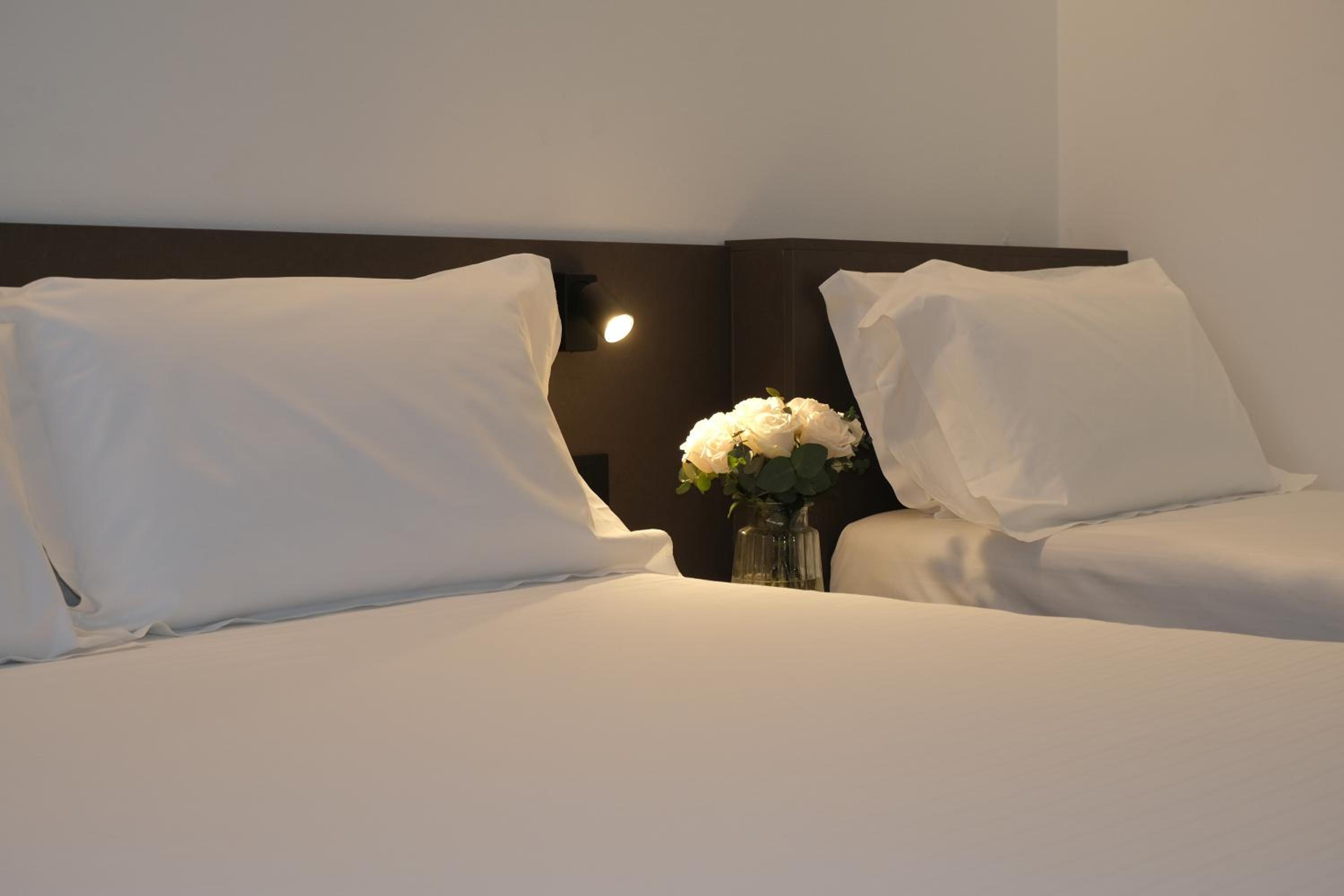 Comfort Triple Room - Photo 13
