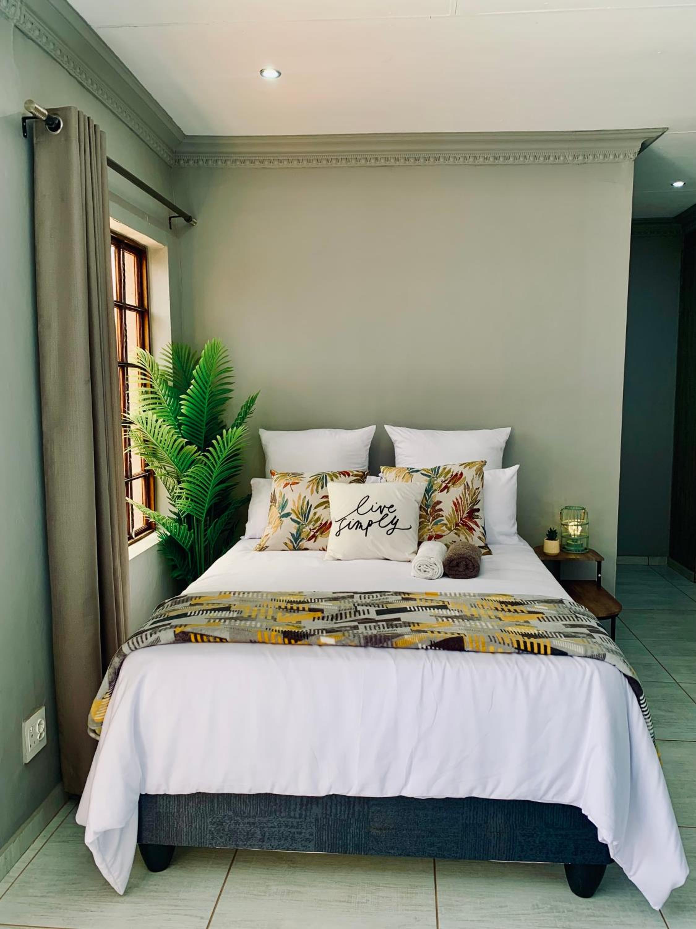 Basic Double Room photo 3