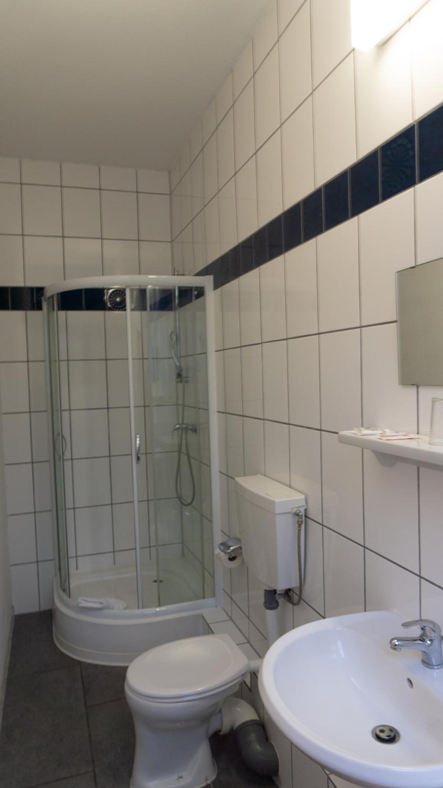 Double Room - Photo 13