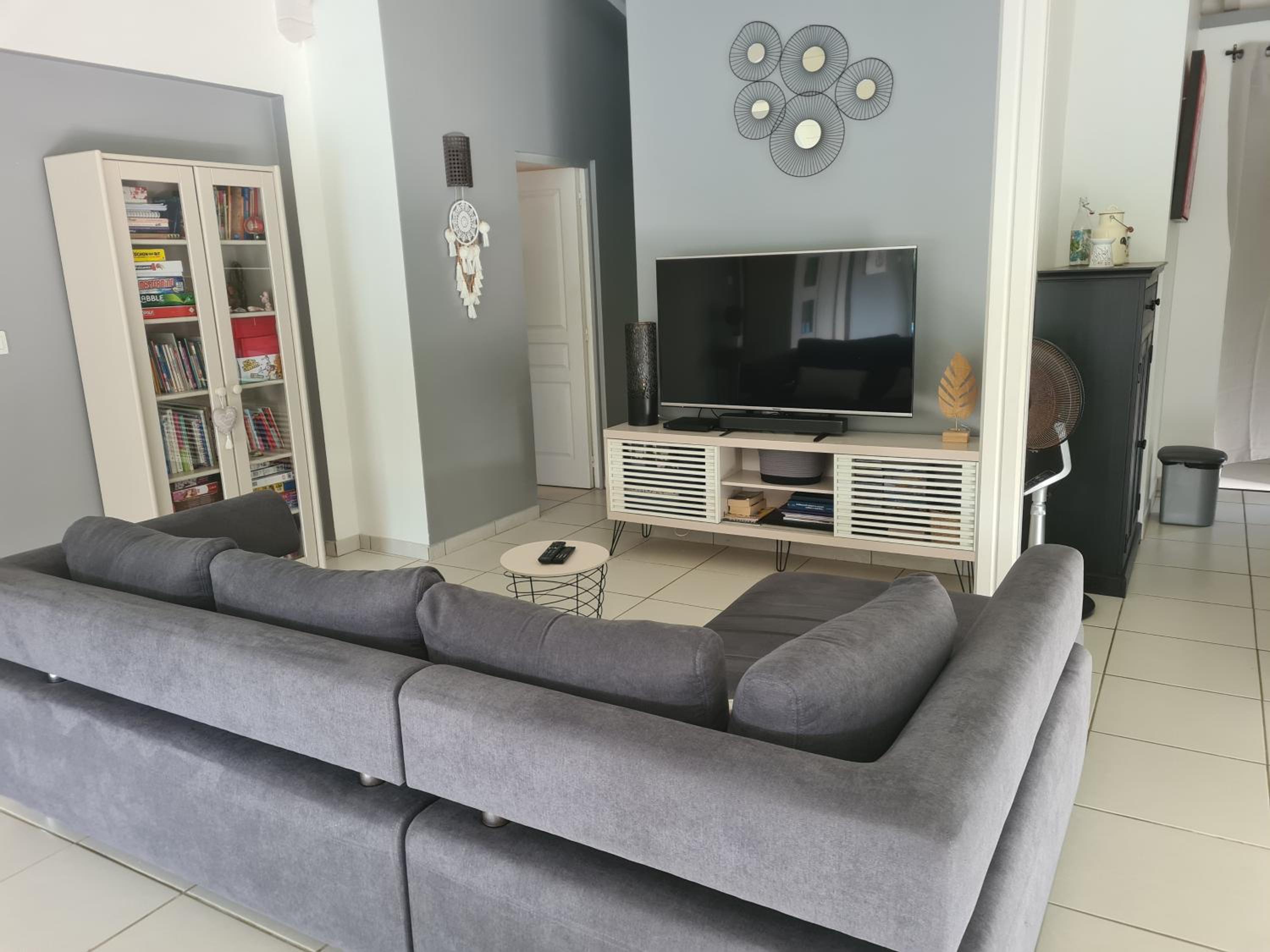 Three-Bedroom Villa photo 1
