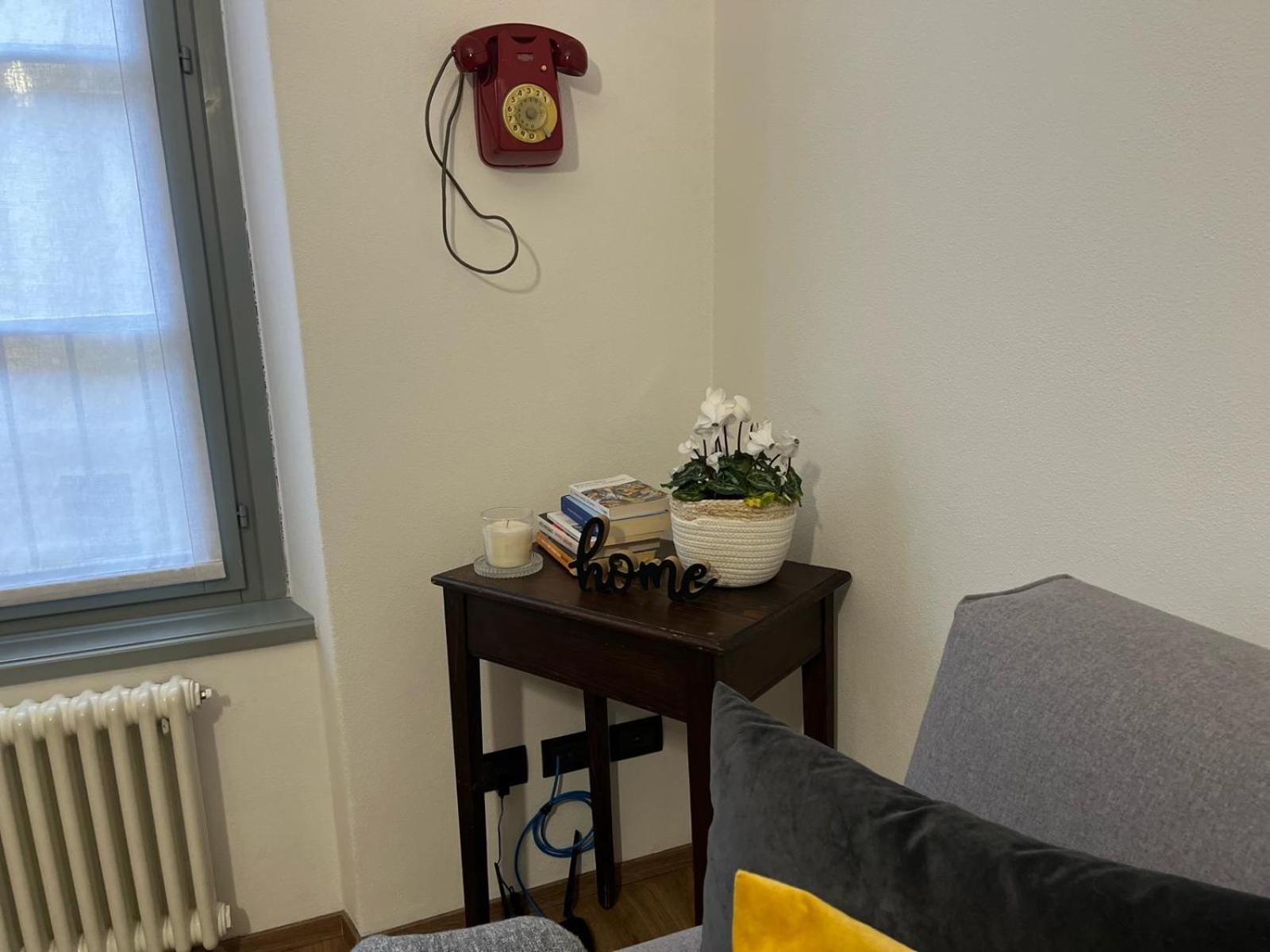 One-Bedroom Apartment photo 2