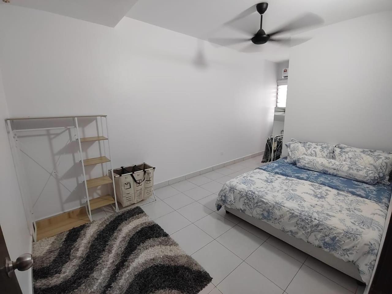 Four-Bedroom House photo 3