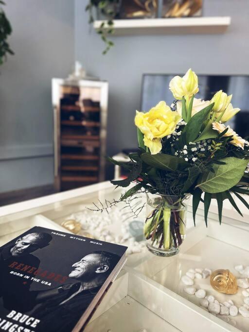 One-Bedroom Apartment photo 3