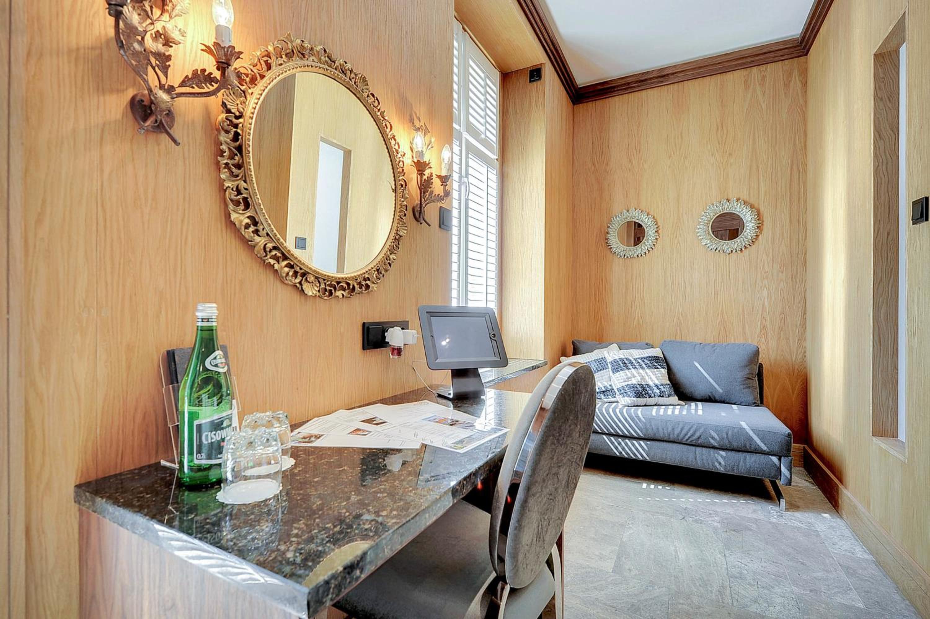 Double Room - Photo 5