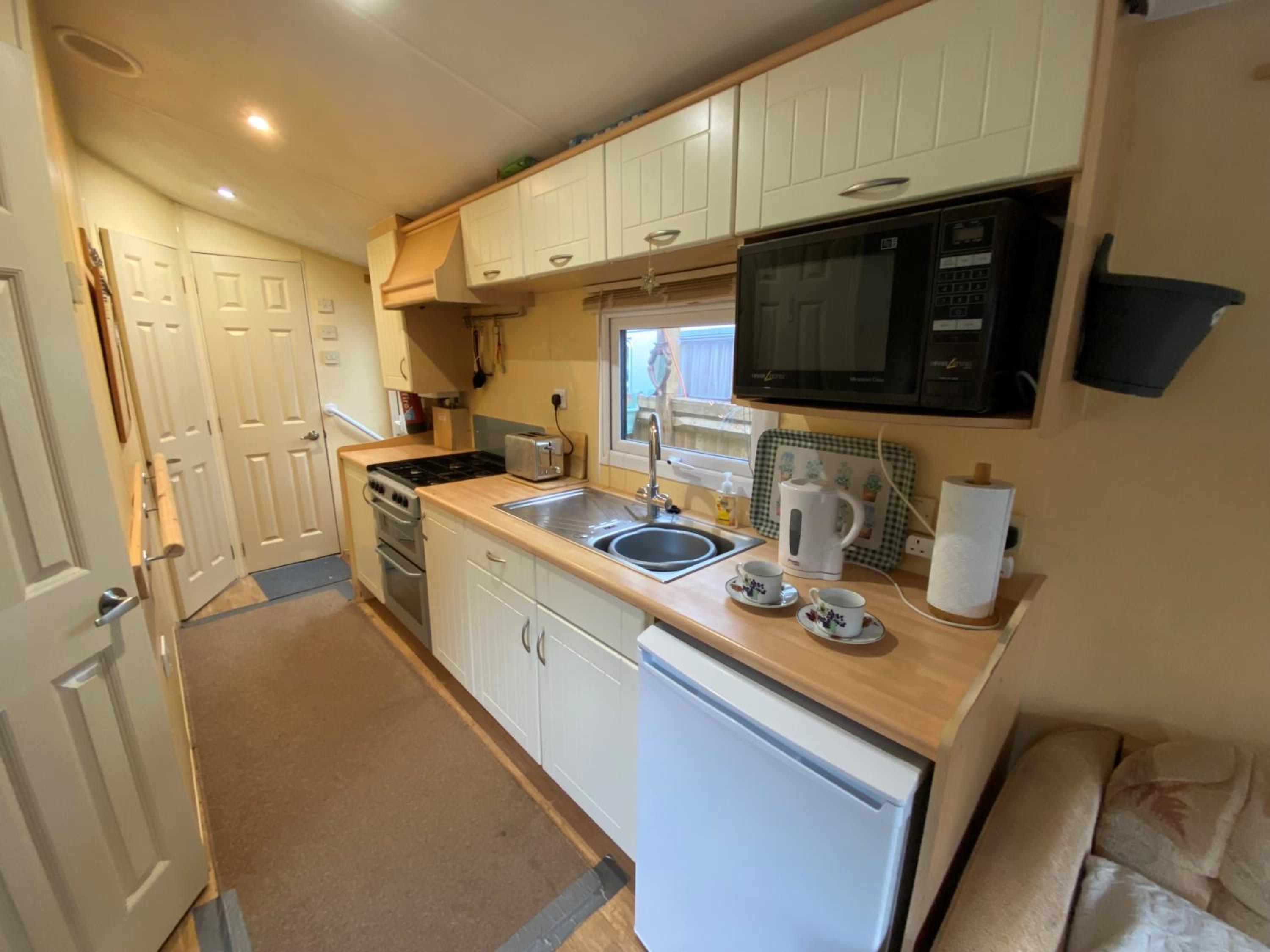 Two-Bedroom House photo 3