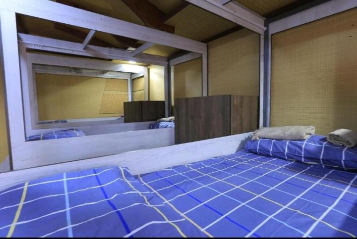 8-Bed Mixed Dormitory Room photo 1