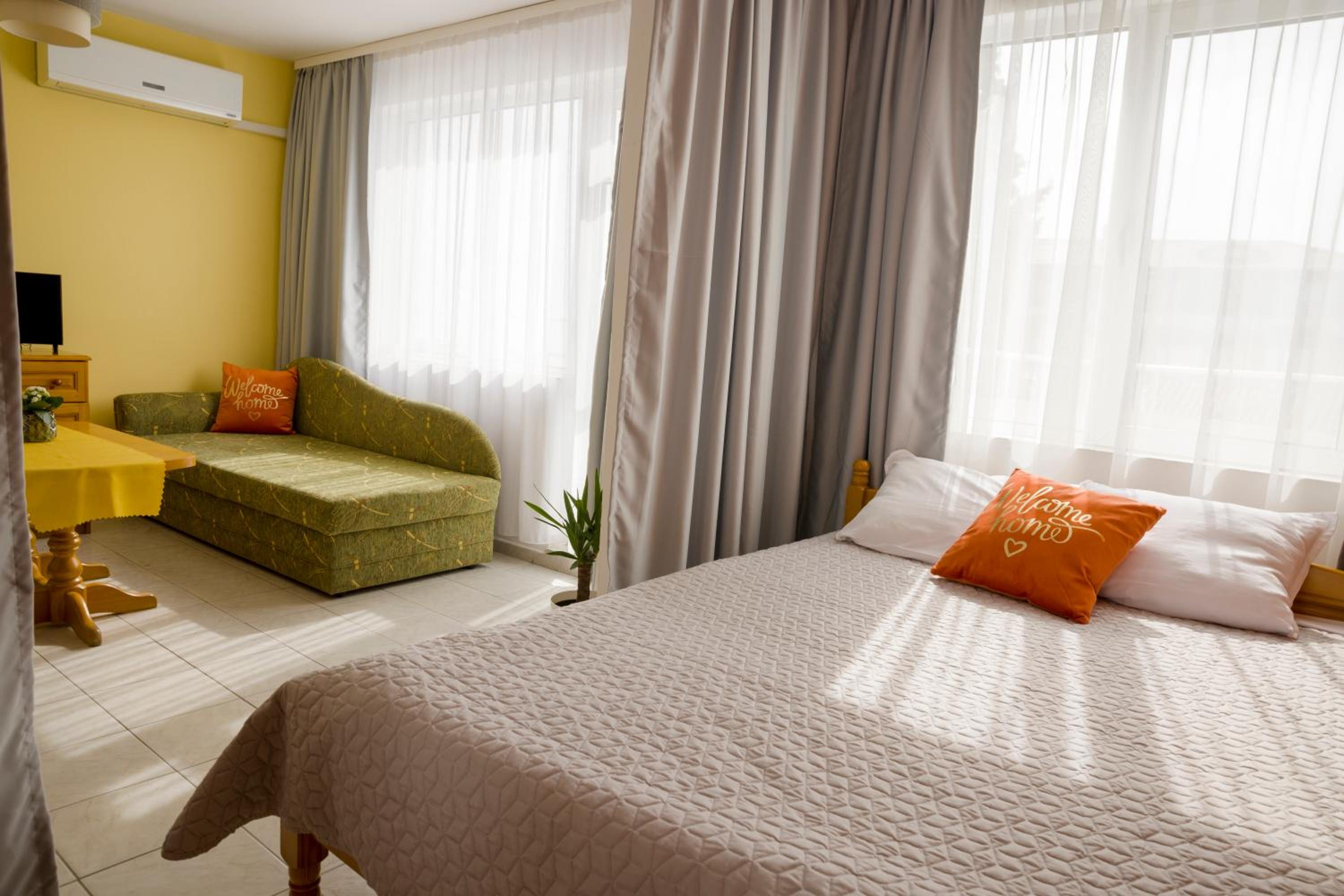 Quadruple Room with Sea View photo 1