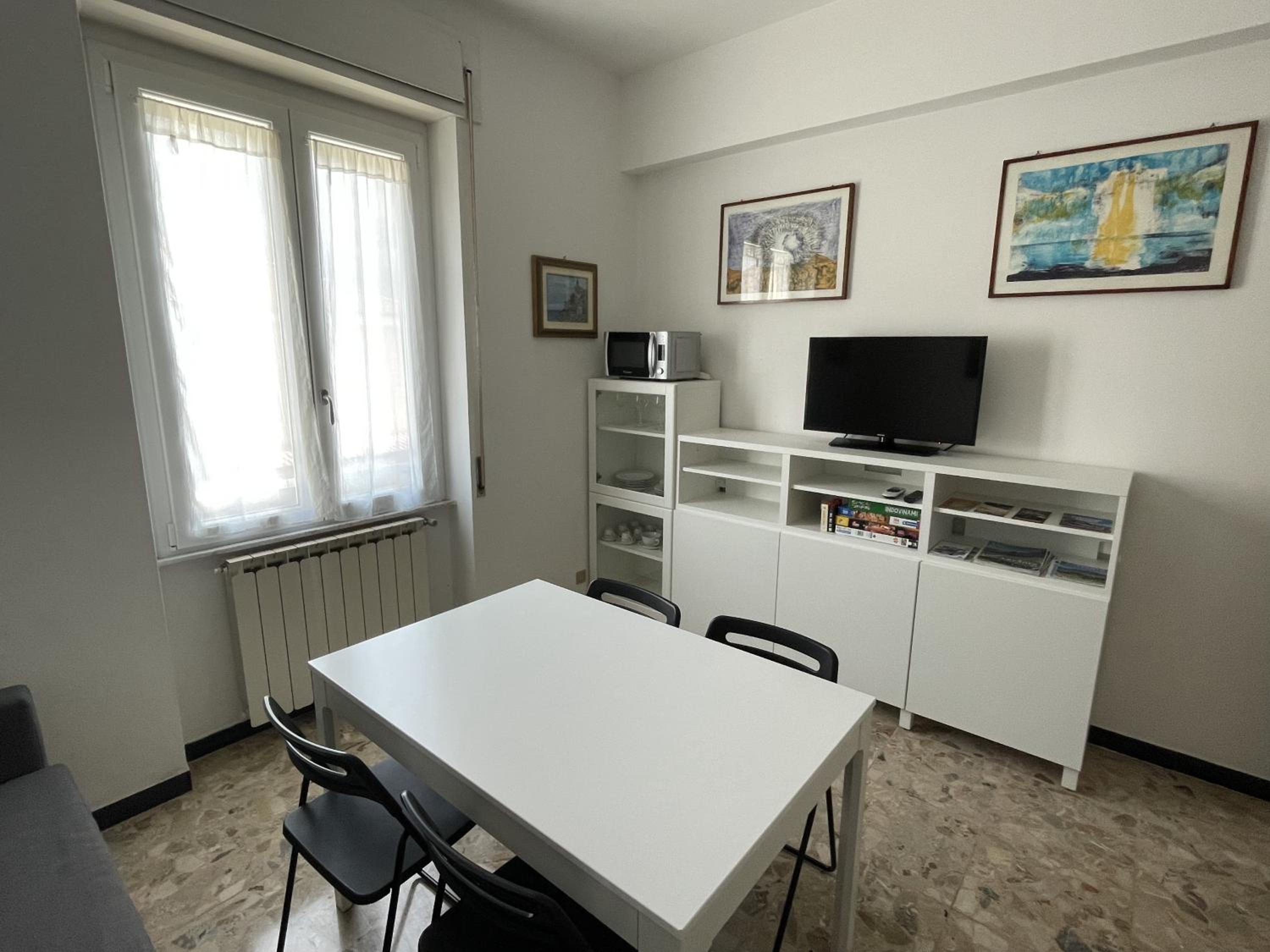 Two-Bedroom Apartment - Photo 33