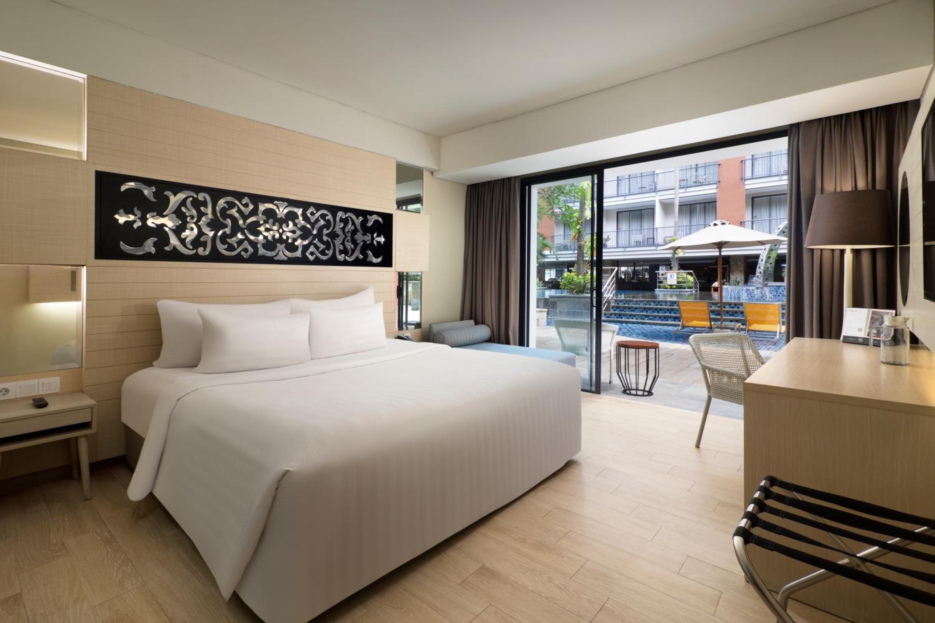 Grand Deluxe Room with Pool View