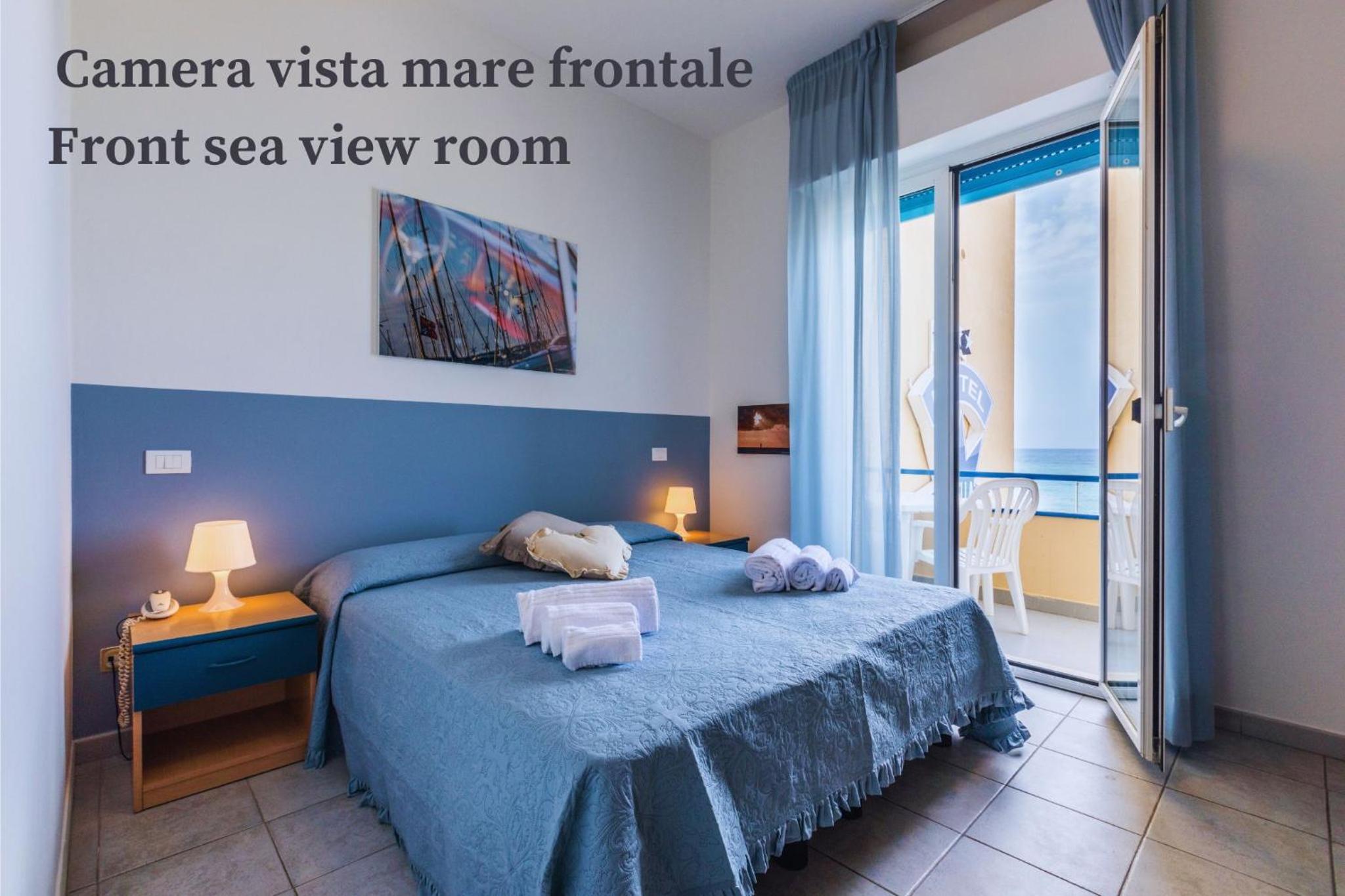 Double Room with Balcony and Sea View