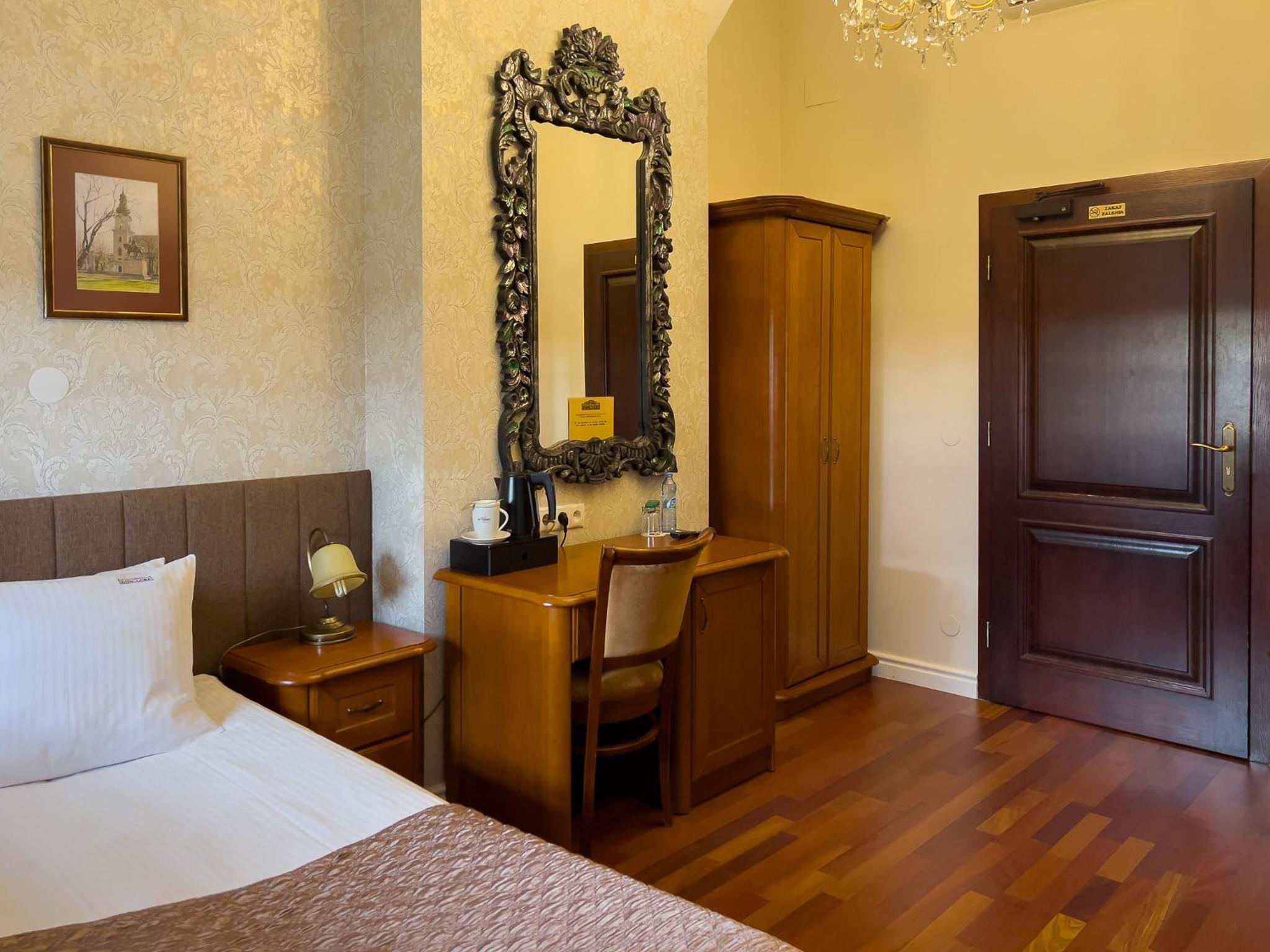 Twin Room - Photo 4