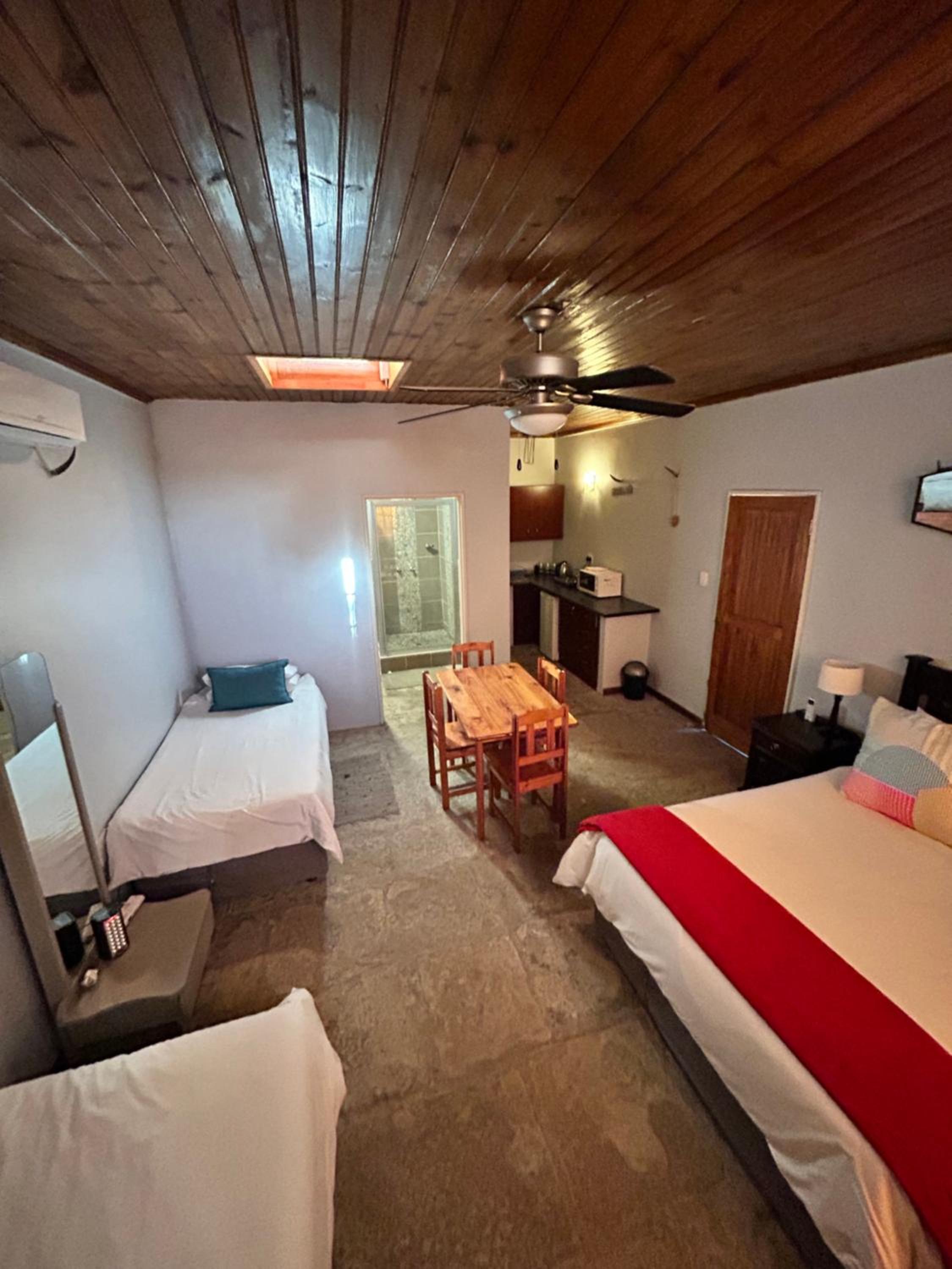 Double or Twin Room photo 3