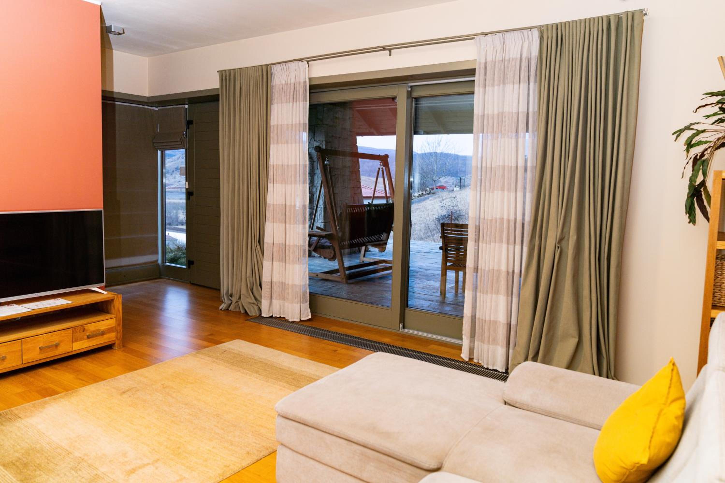 One-Bedroom Apartment - Photo 8