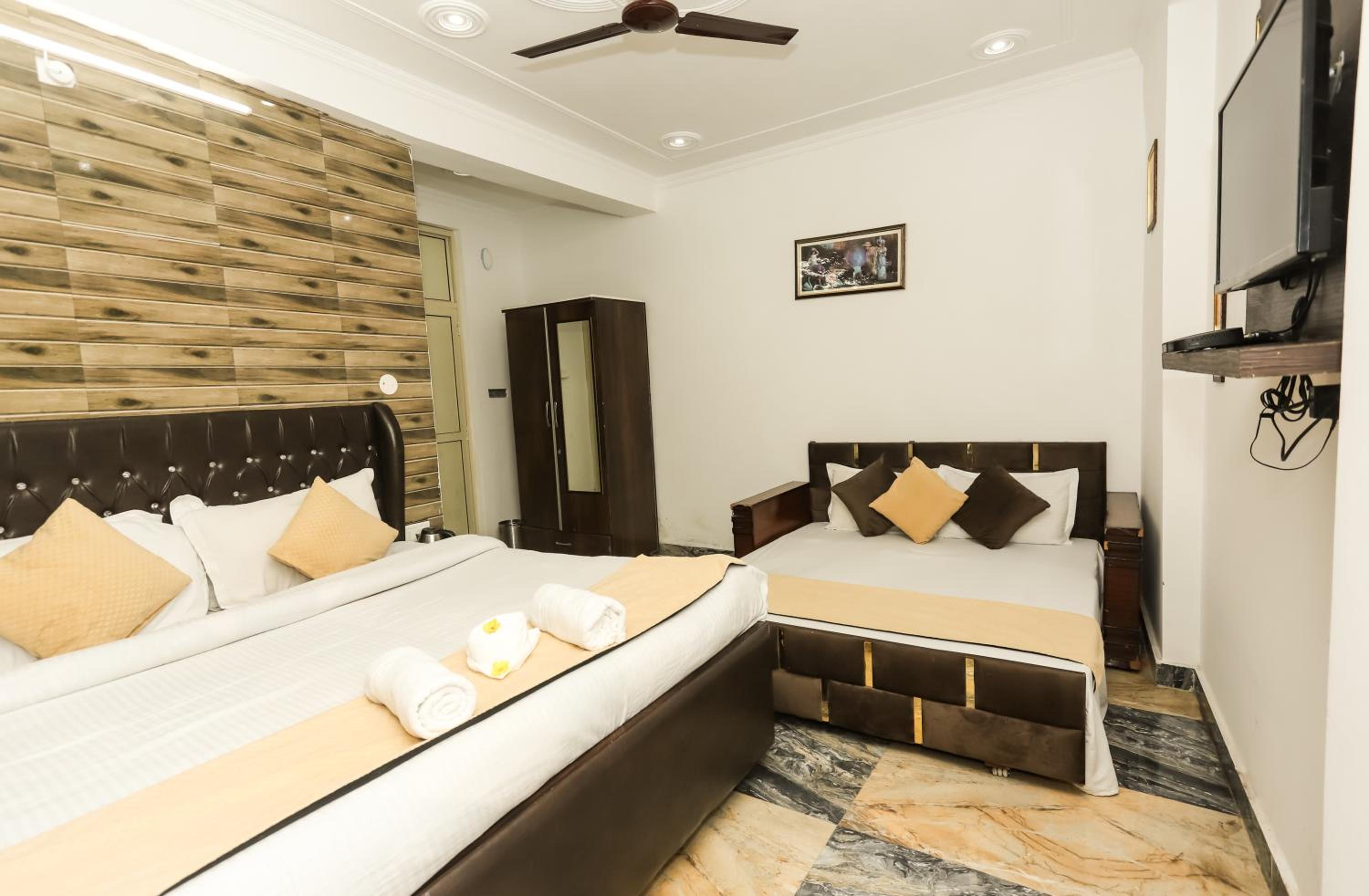 Premium Quadruple Room