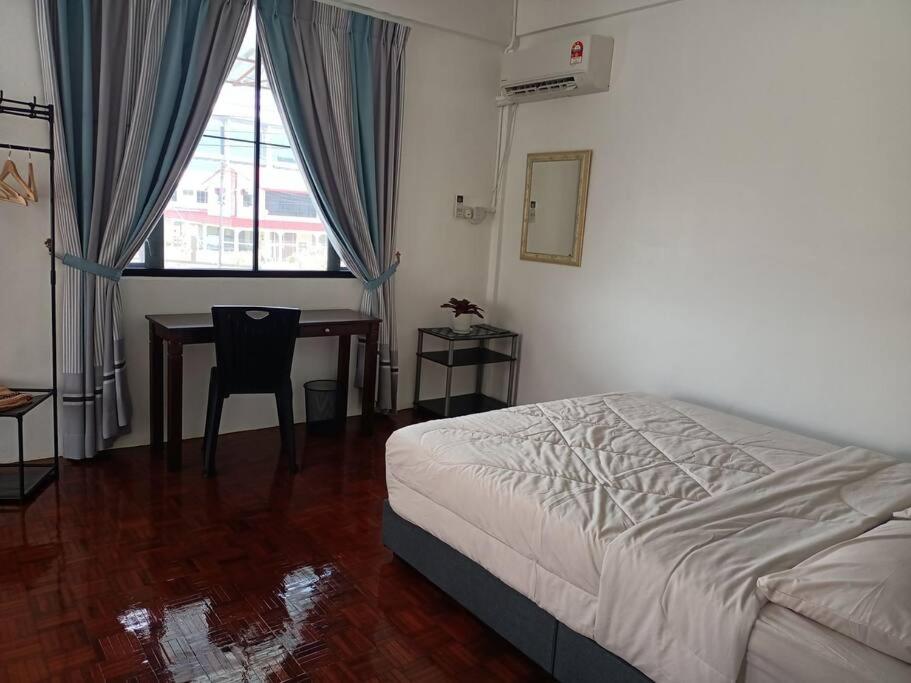 Four-Bedroom House photo 1