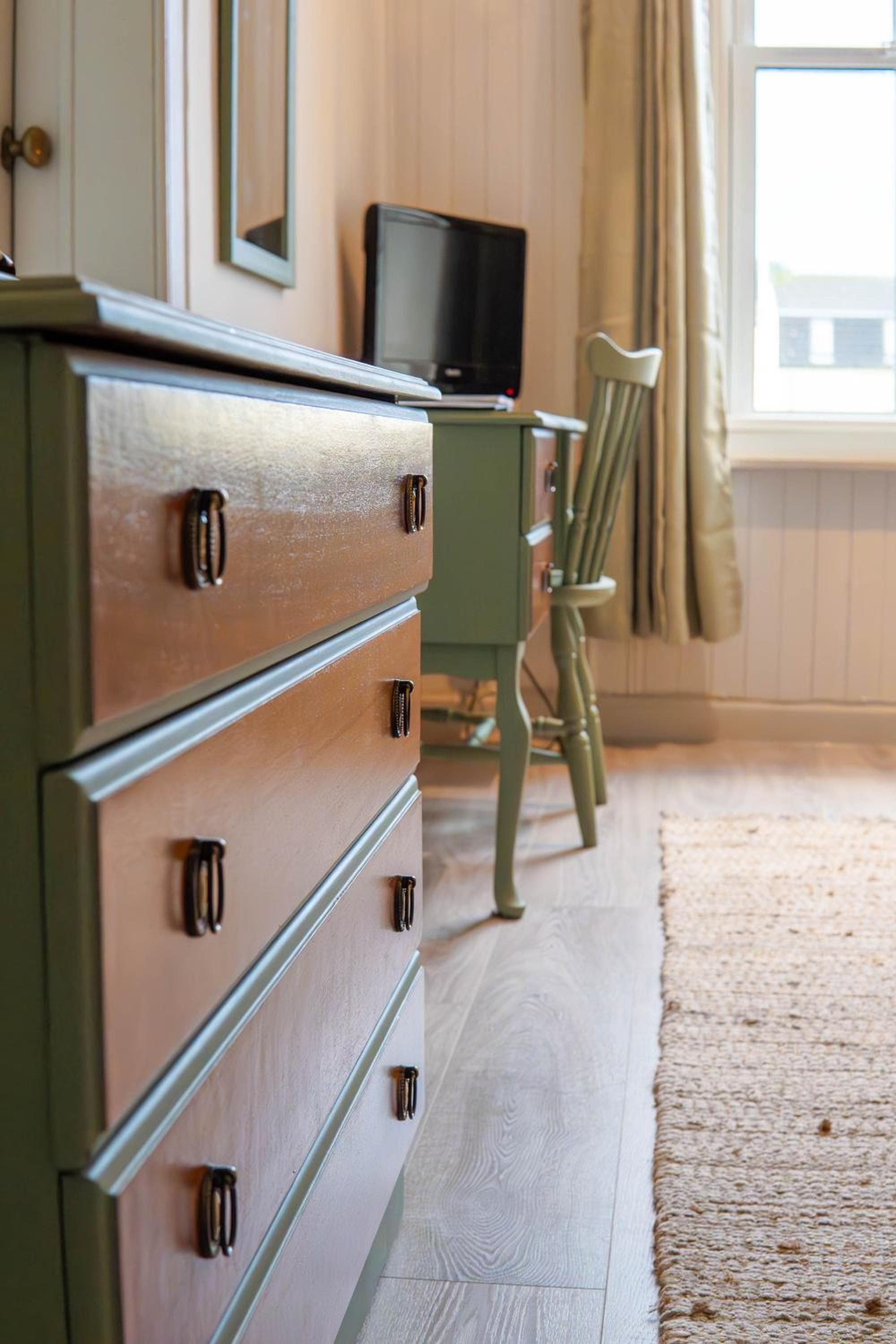 King or Twin Room with Inland View photo 3