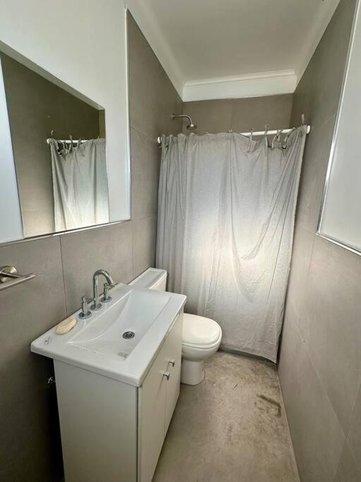 Three-Bedroom House photo 2