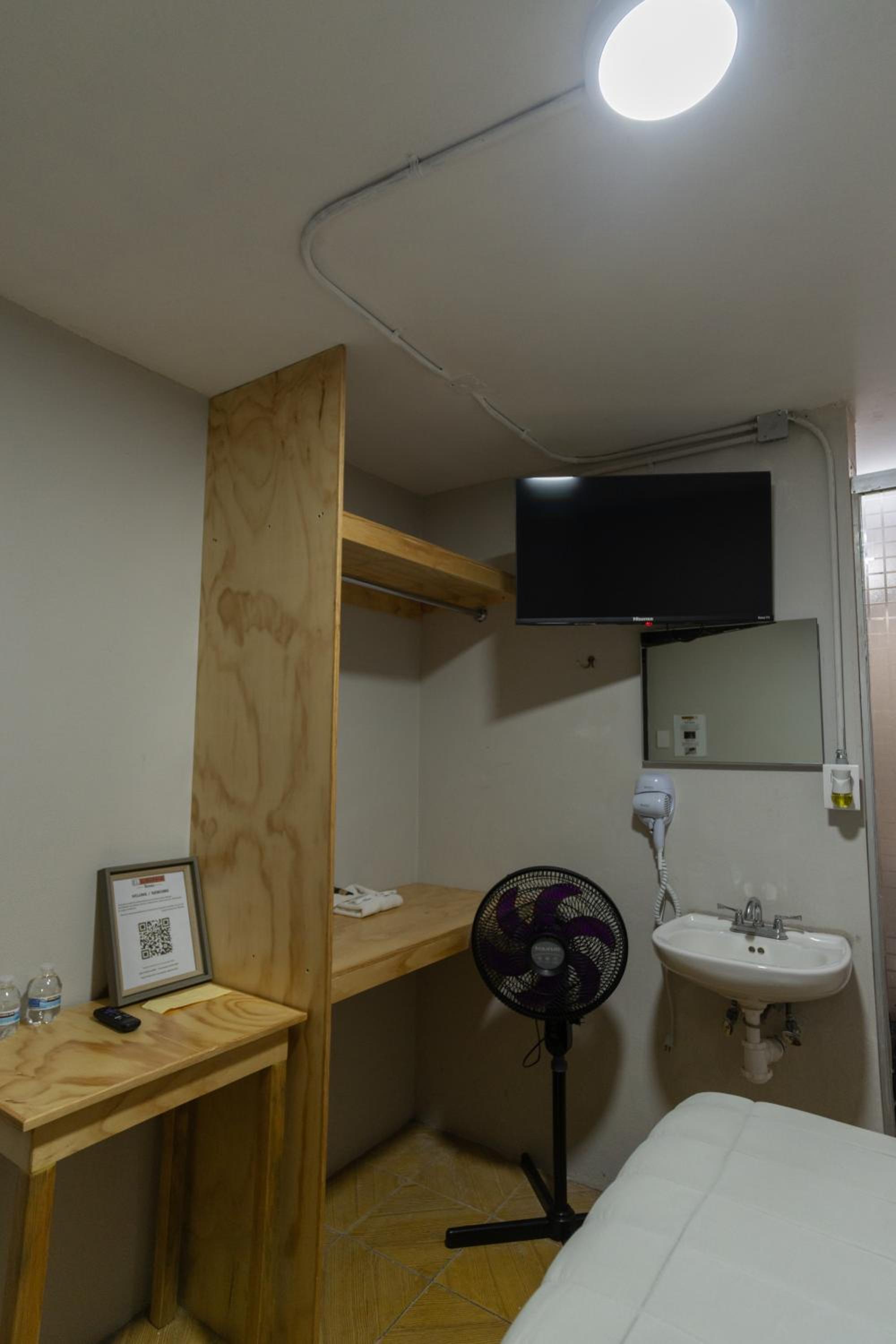 Standard Double Room - Photo 1
