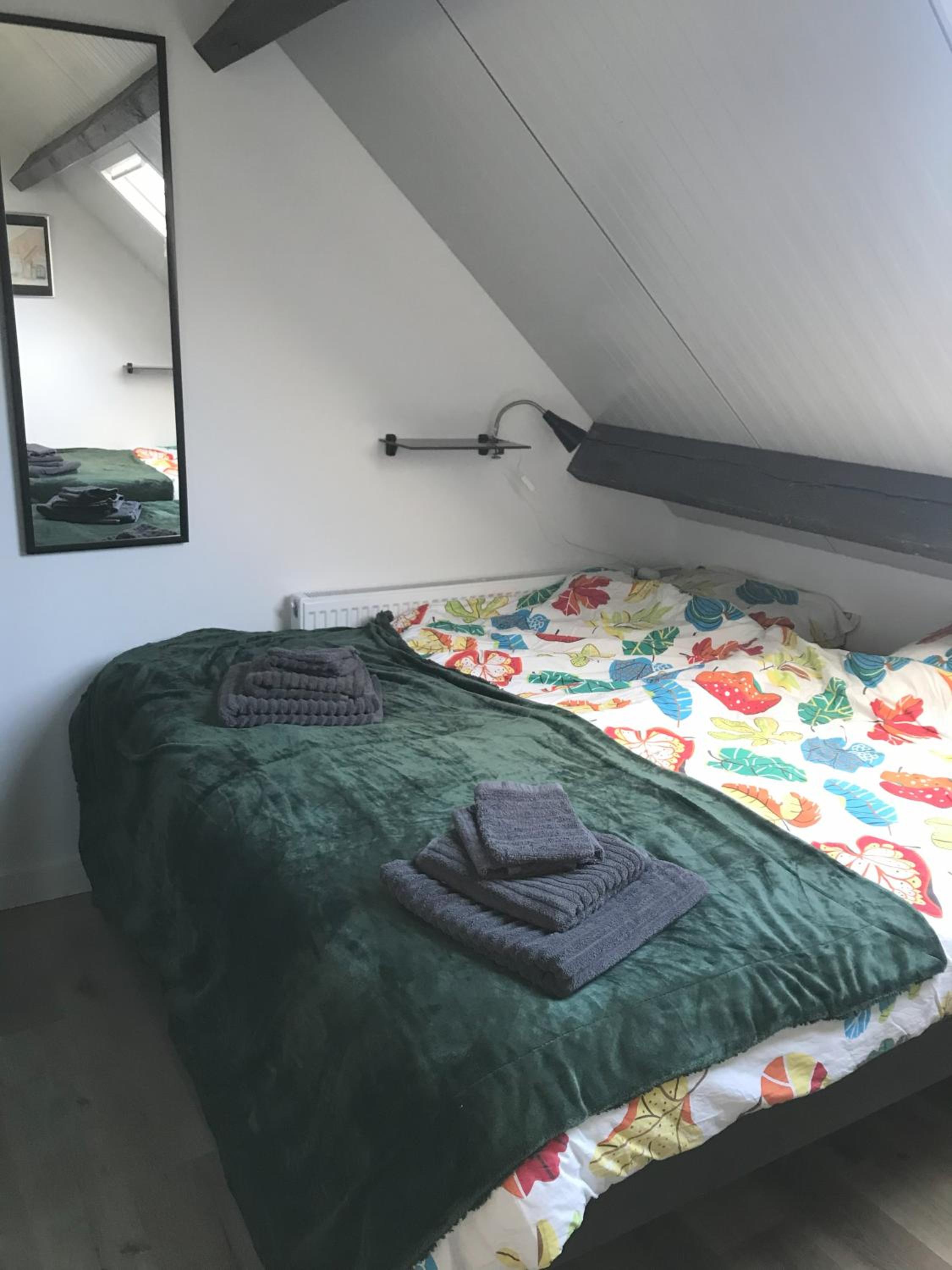 One-Bedroom Apartment - Non-Smoking photo 1